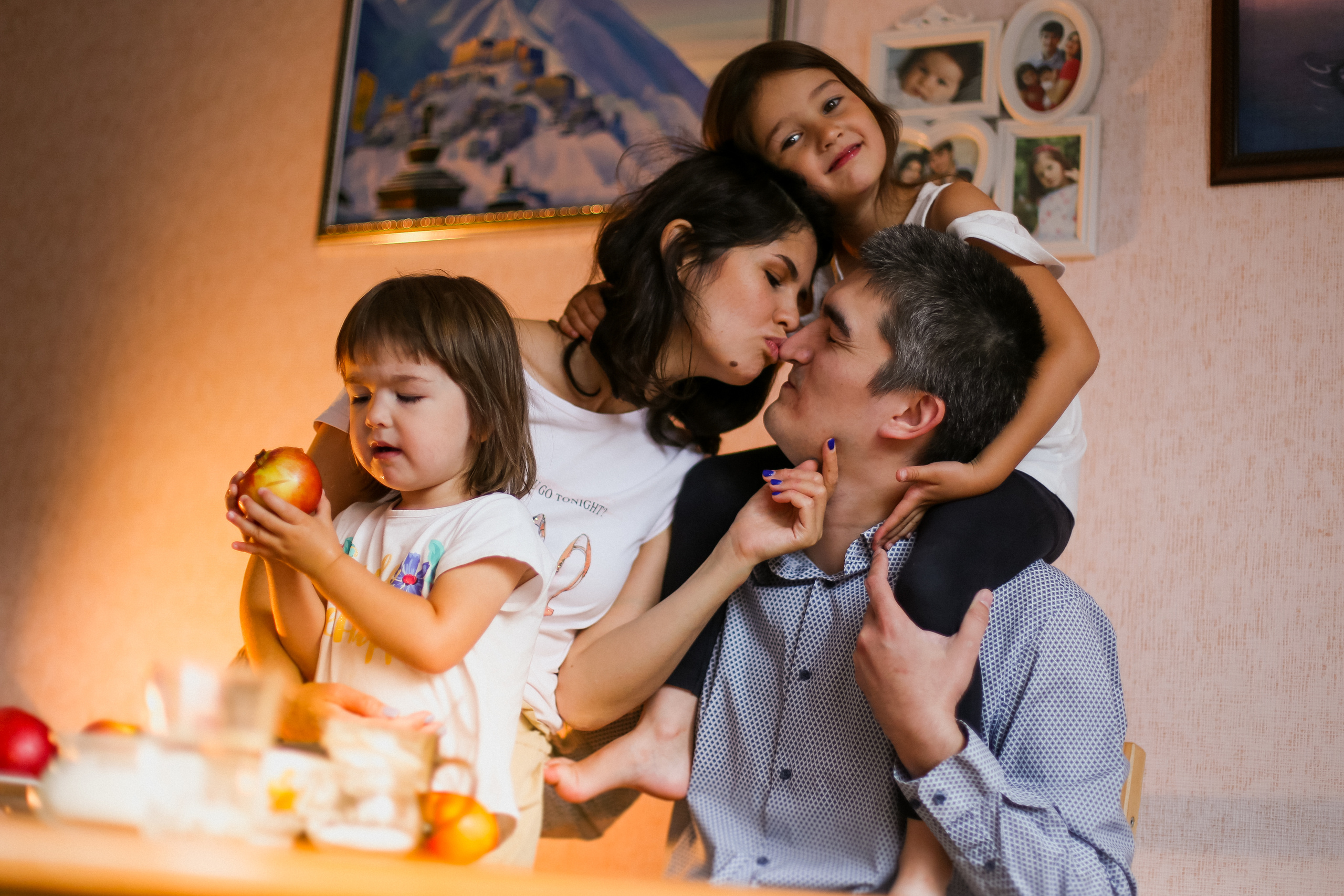 Вадим & Хилола и девочки. Фотограф историй в Челябинске и Екб