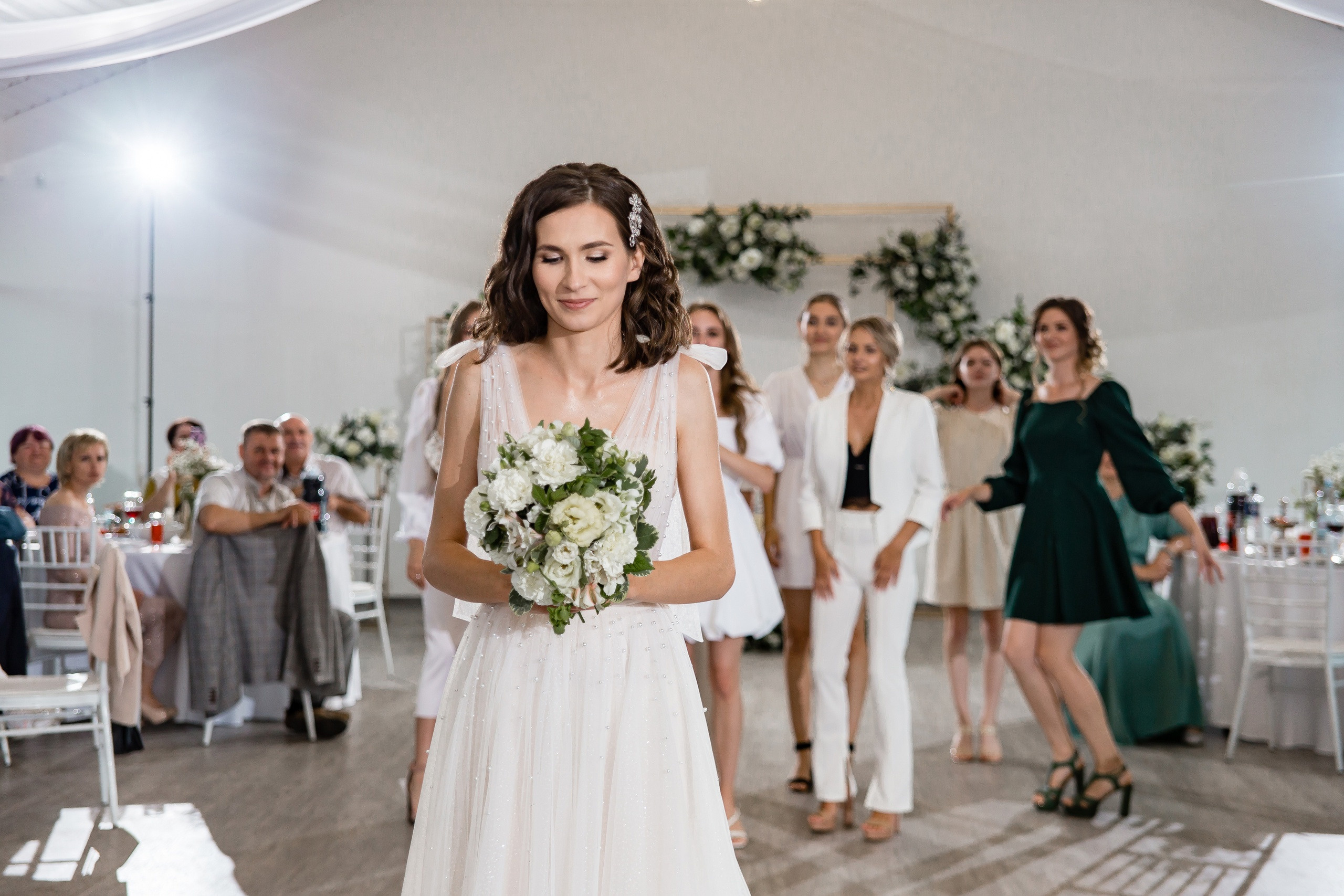 Прайс видео. Фотограф видеограф на свадьбу Омск фото видеосъемка в Омске