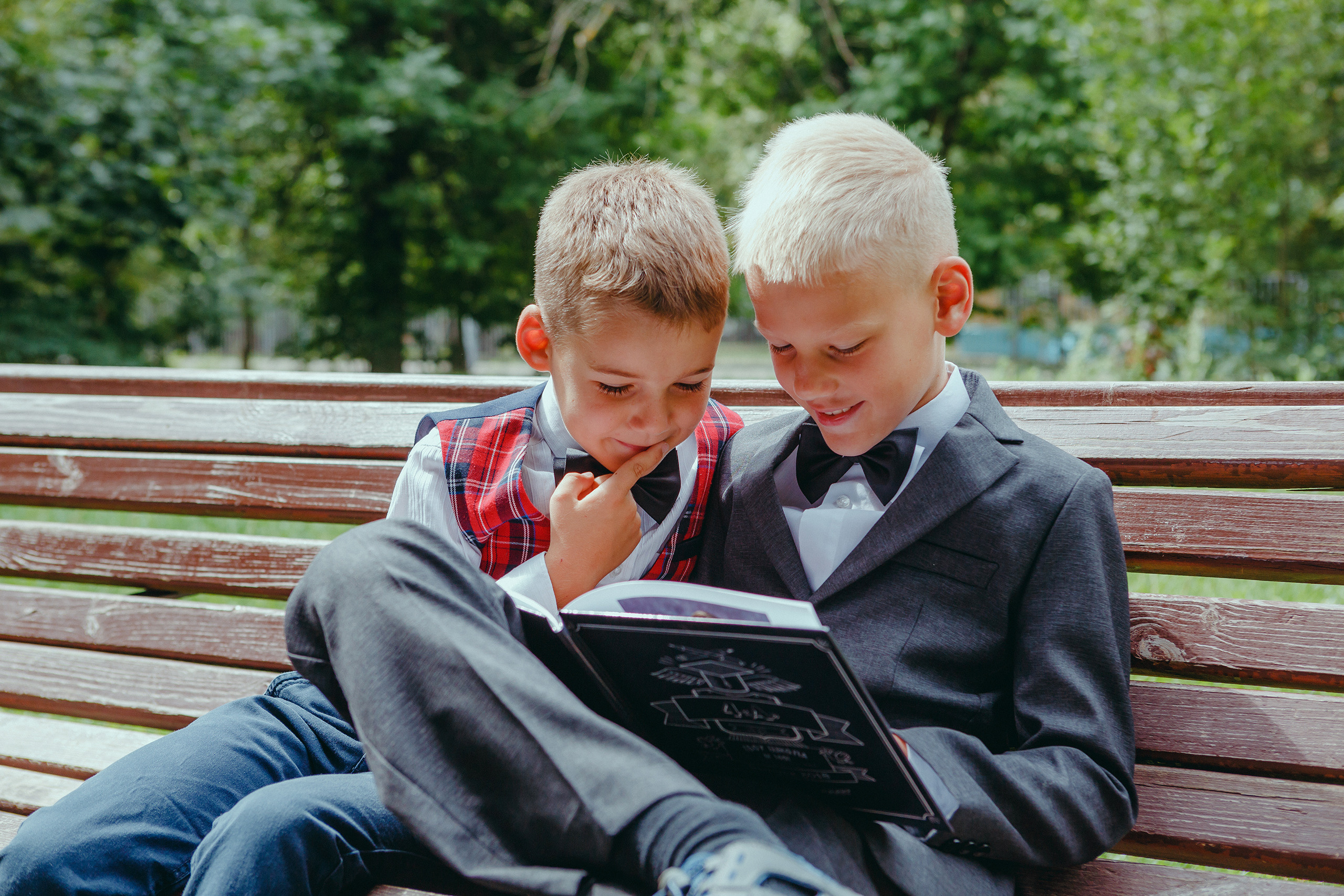 KidsFoto.ru школьные выпускные альбомы в Москве и Подмосковье