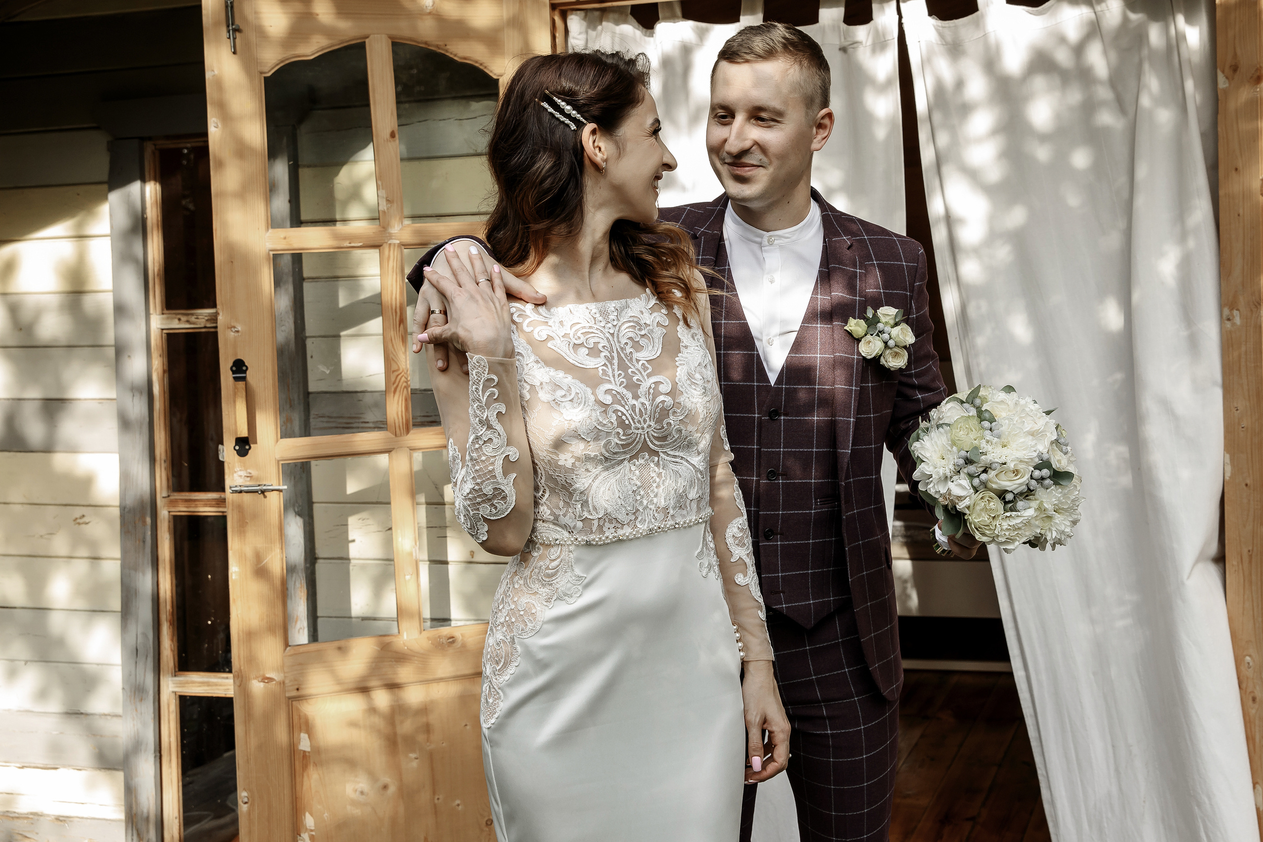 Свадебная прогулка Максима и Алены. Свадебный фотограф Колесников Антон