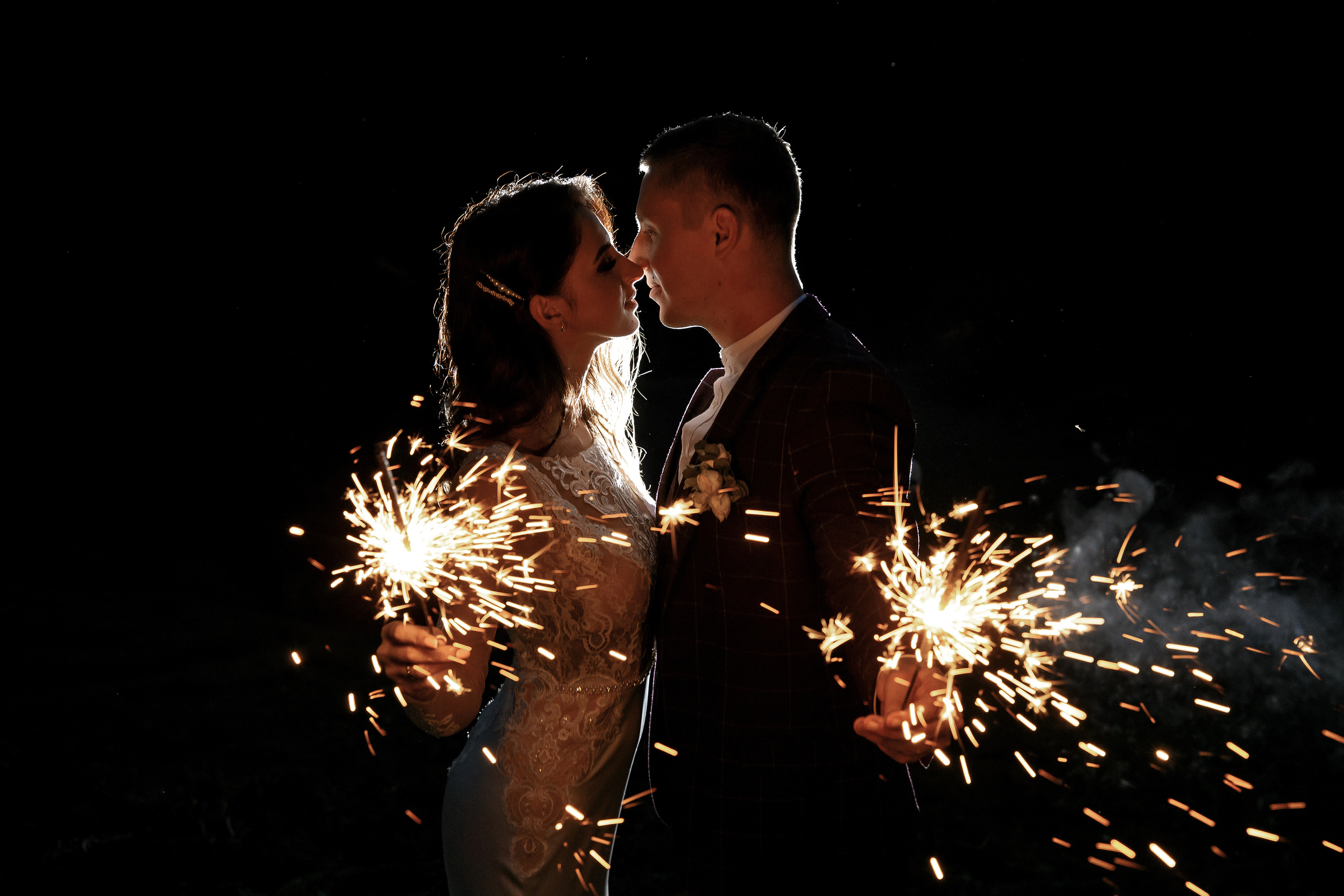 Свадебная прогулка Максима и Алены. Свадебный фотограф Колесников Антон