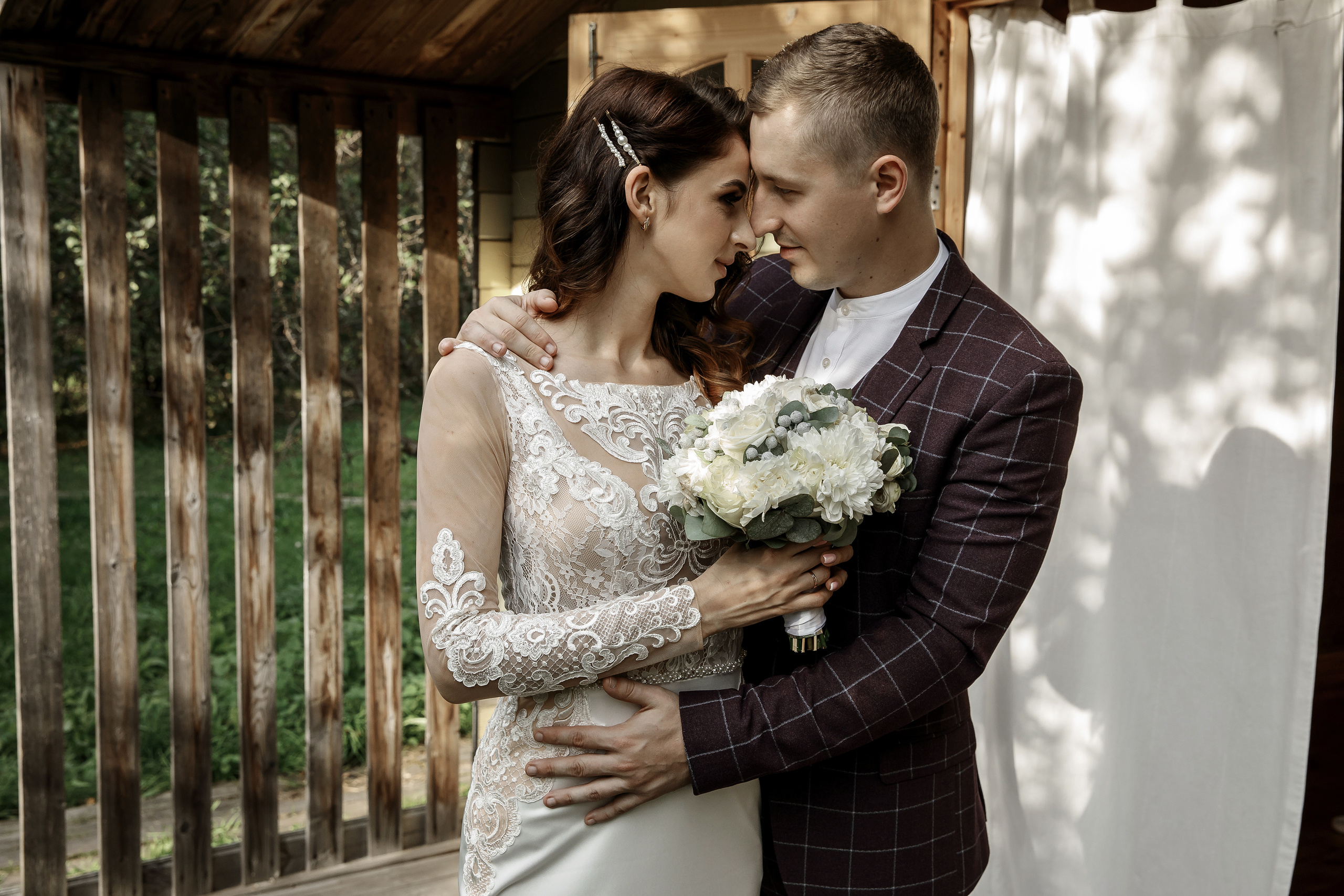 Свадебная прогулка Максима и Алены. Свадебный фотограф Колесников Антон