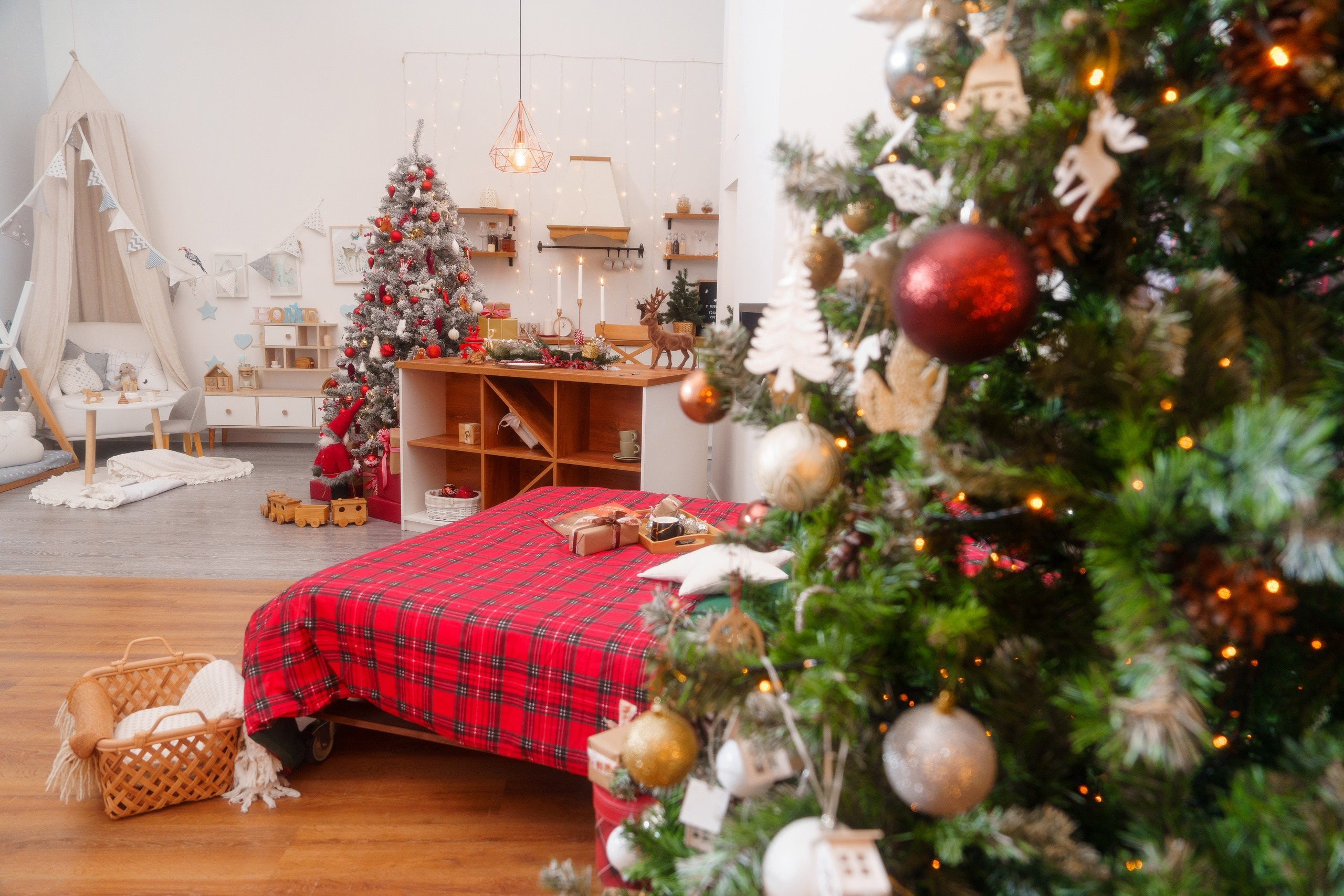 Фотостудии с новогодним интерьером 2024-2025. Детский и семейный фотограф в Екатеринбурге