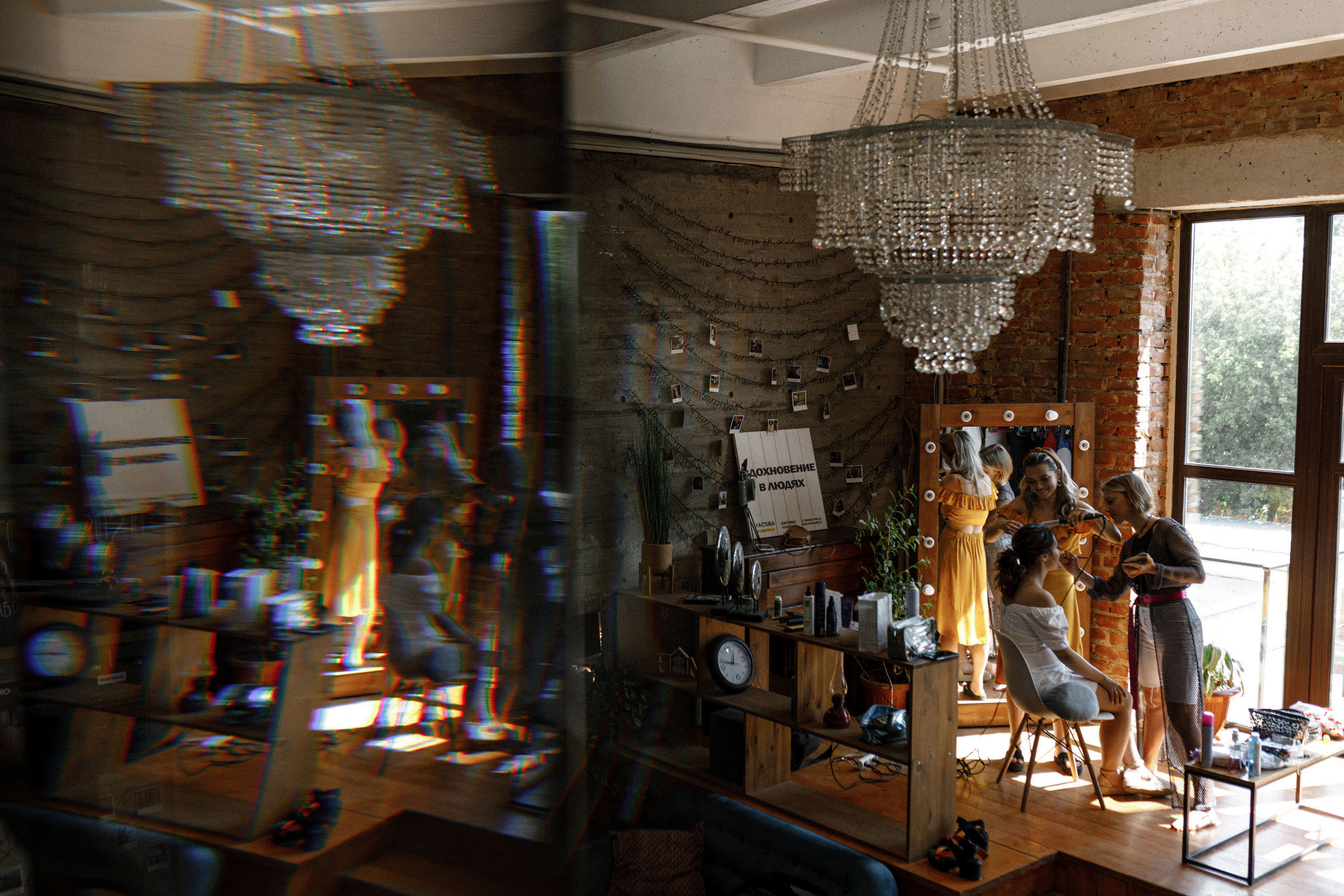 Шутки, танцы и душевные песни у костра в завершение вечера. Свадебный фотограф Аня Милграм