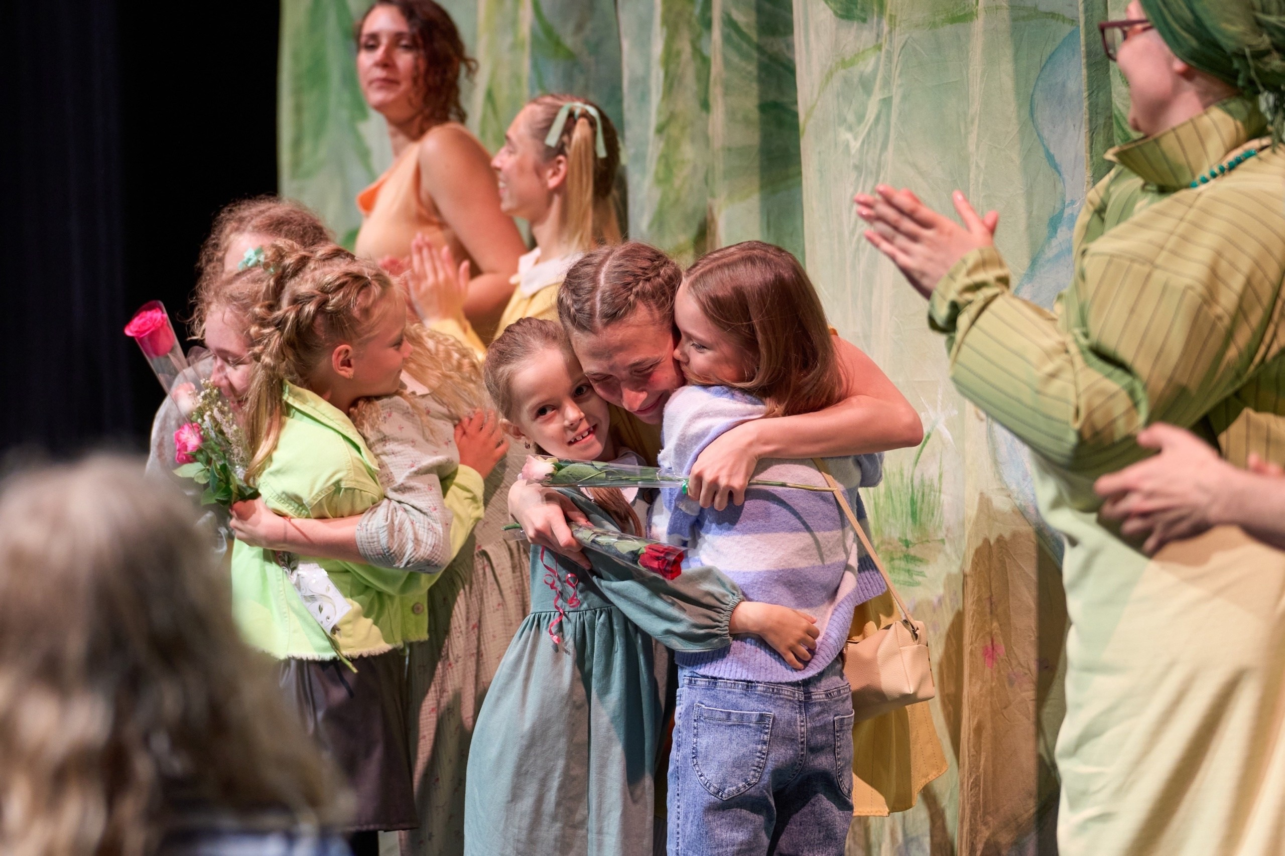 Новогоднее представление для всей семьи. Театр «НИТИ» Санкт-Петербург