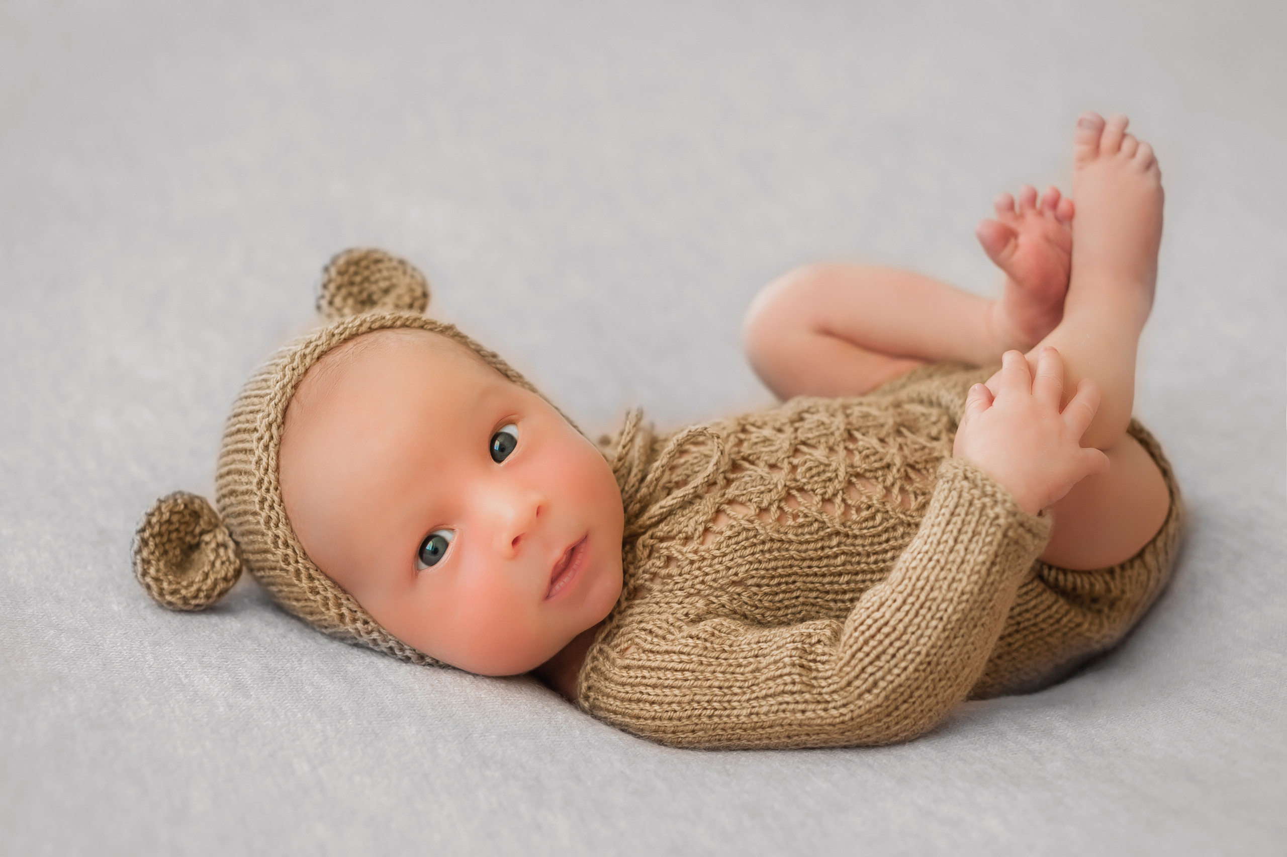 Информация о фотографии новорожденных. Фотограф новорождённых в Рязани, фотосъемка выписки из роддома, крещен