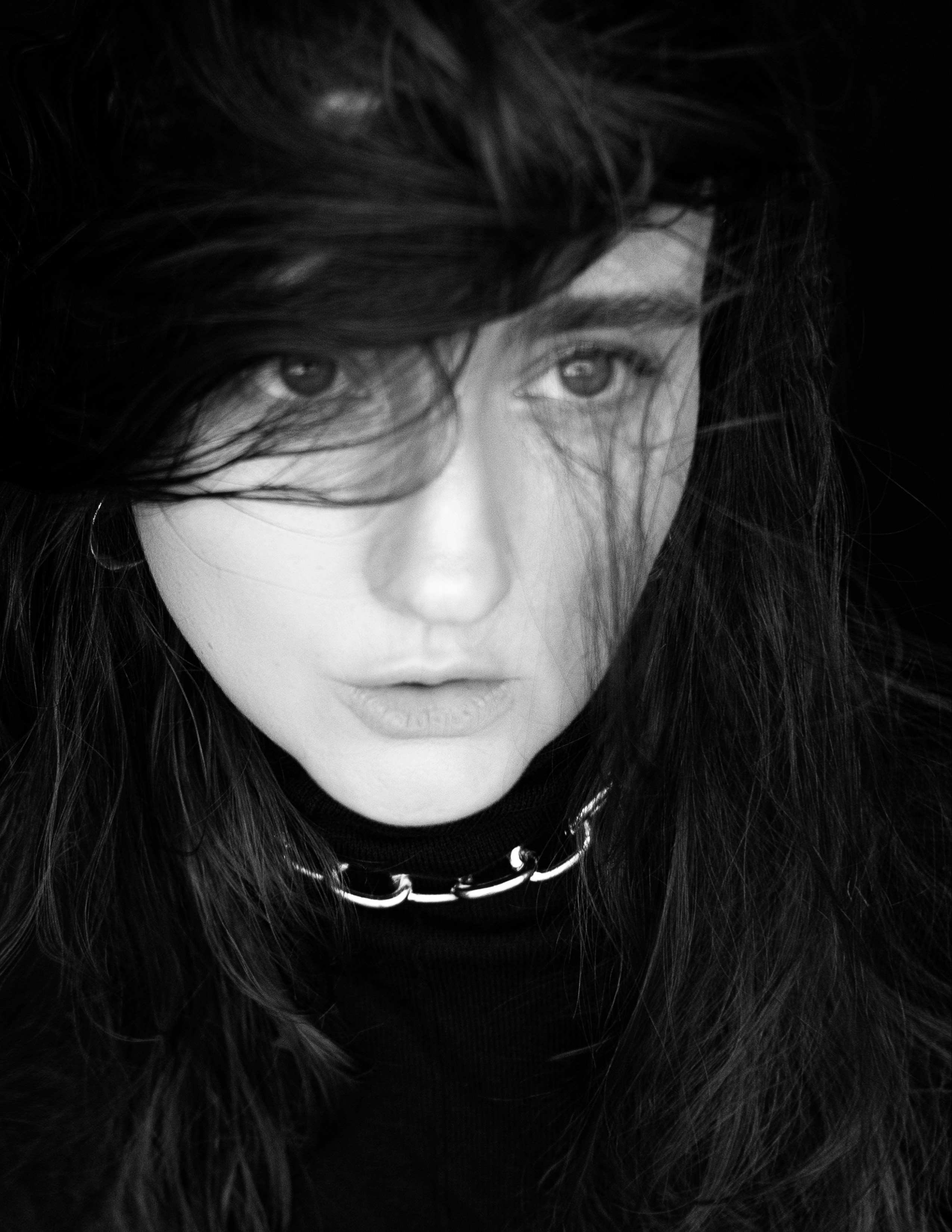 CONTACTS. FASHION PHOTOGRAPHER