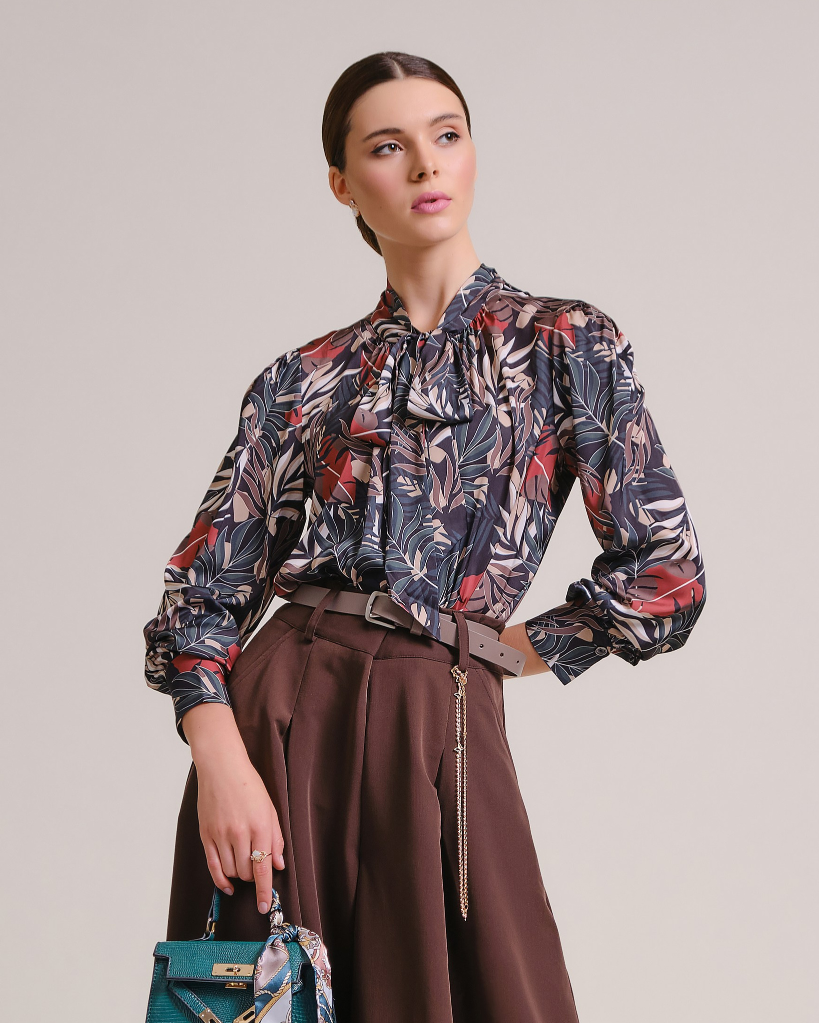 Контакты. Фото и видео продакшн в Москве — съемка для брендов и маркетплейсов