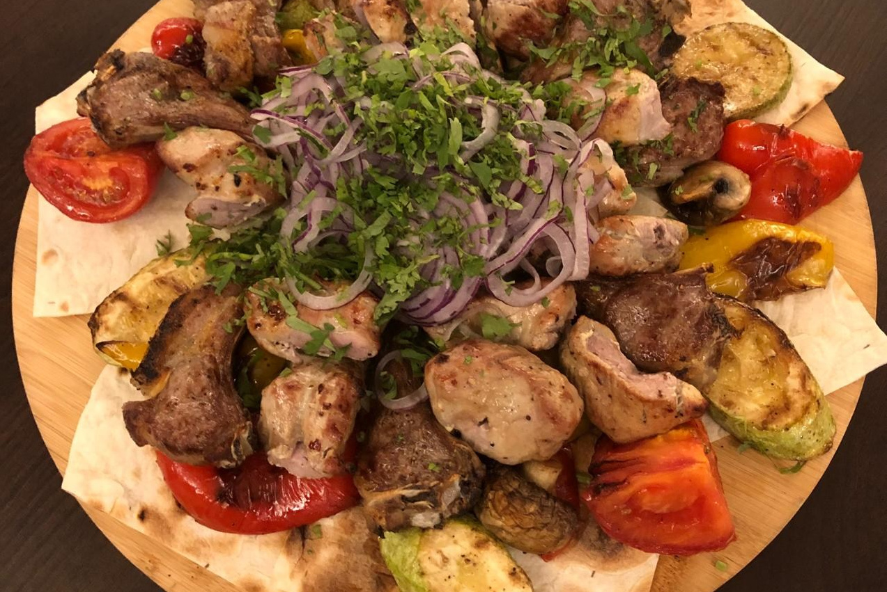 Банкетное меню. Грузинская кухня. Доставка блюд по меню. Доставка комплексных обедов