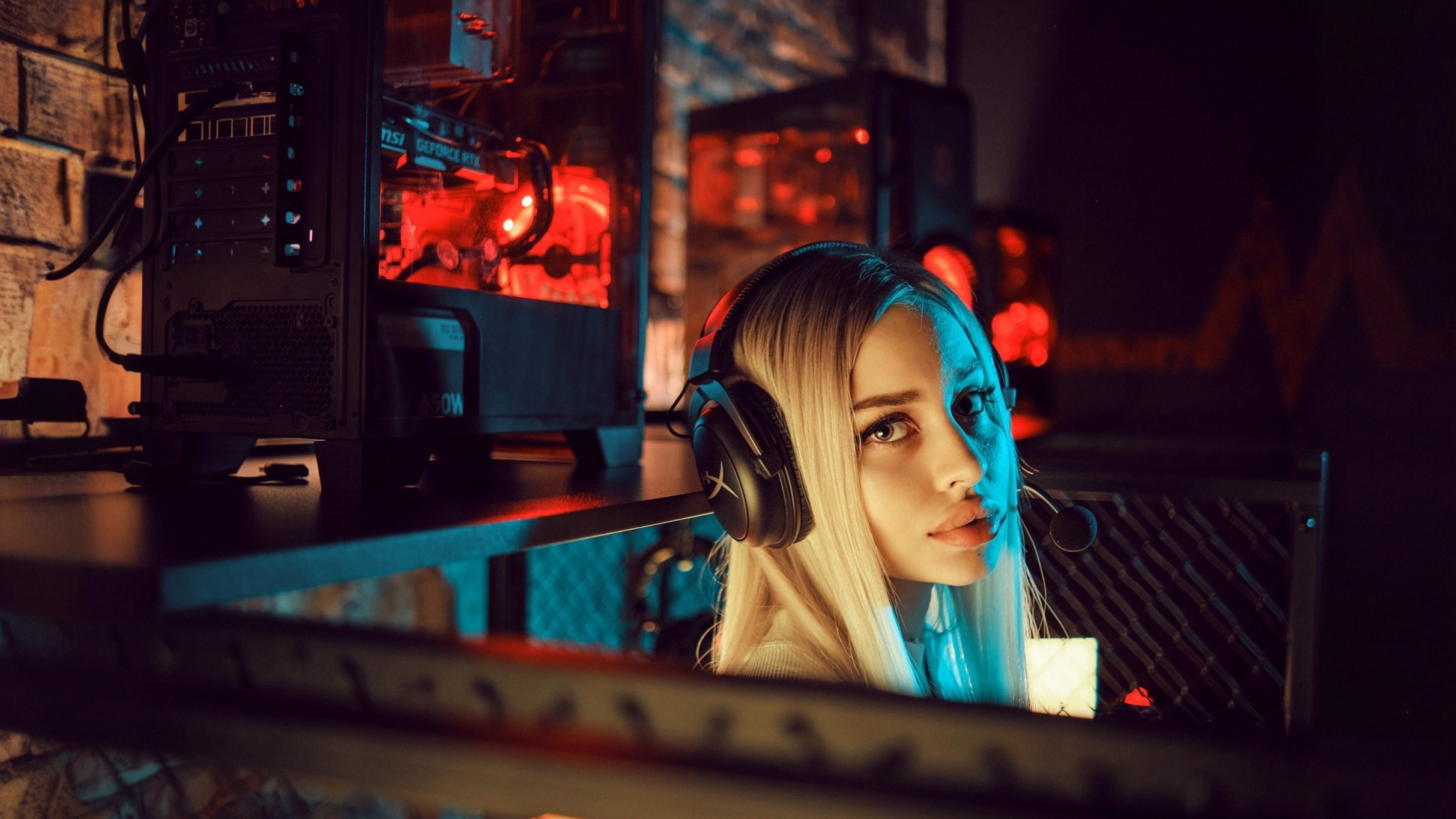 Контакты фотографа в Волгограде — Запись на фотосессию | 4tovlad.ru. Фотограф в Волгограде