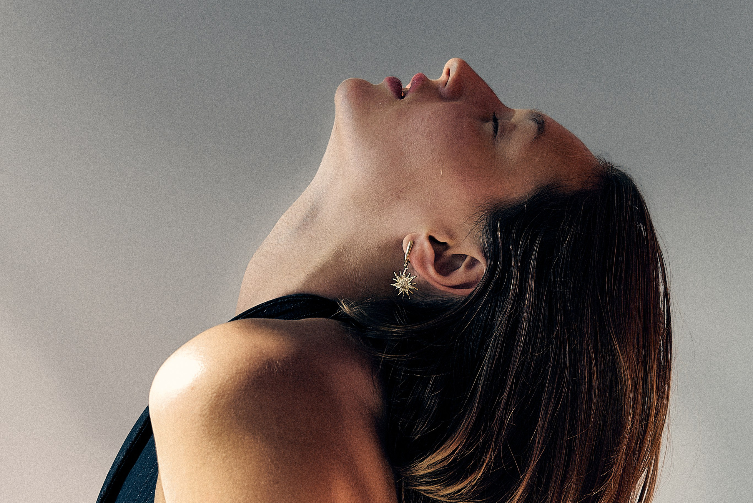 Контакты. Фэшн-фотография и портреты в Владивостоке. Превращаю съёмку в повествование — создаю образы с сюжетом, которые остаются в памяти