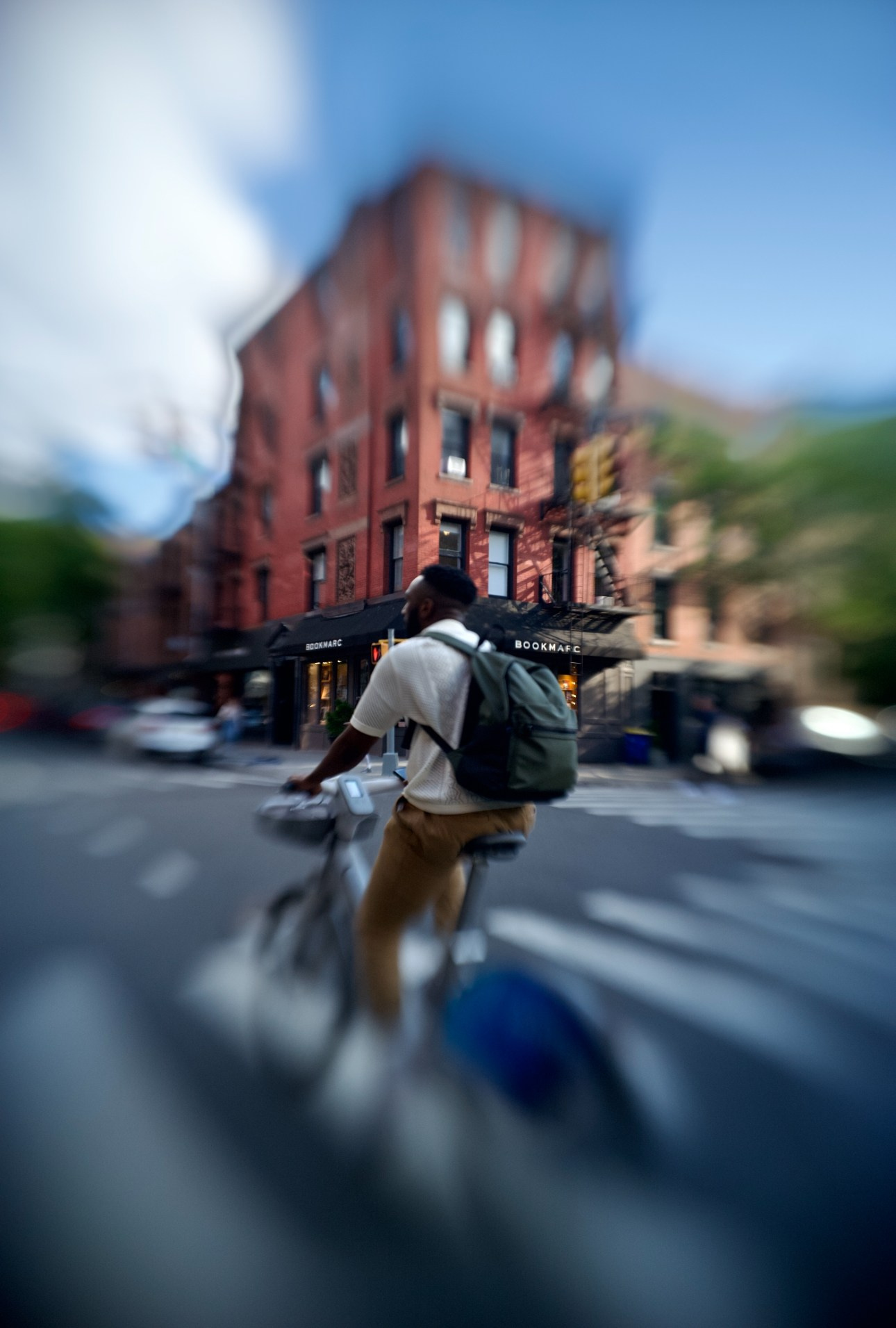 USA DIGITAL. International visual artist