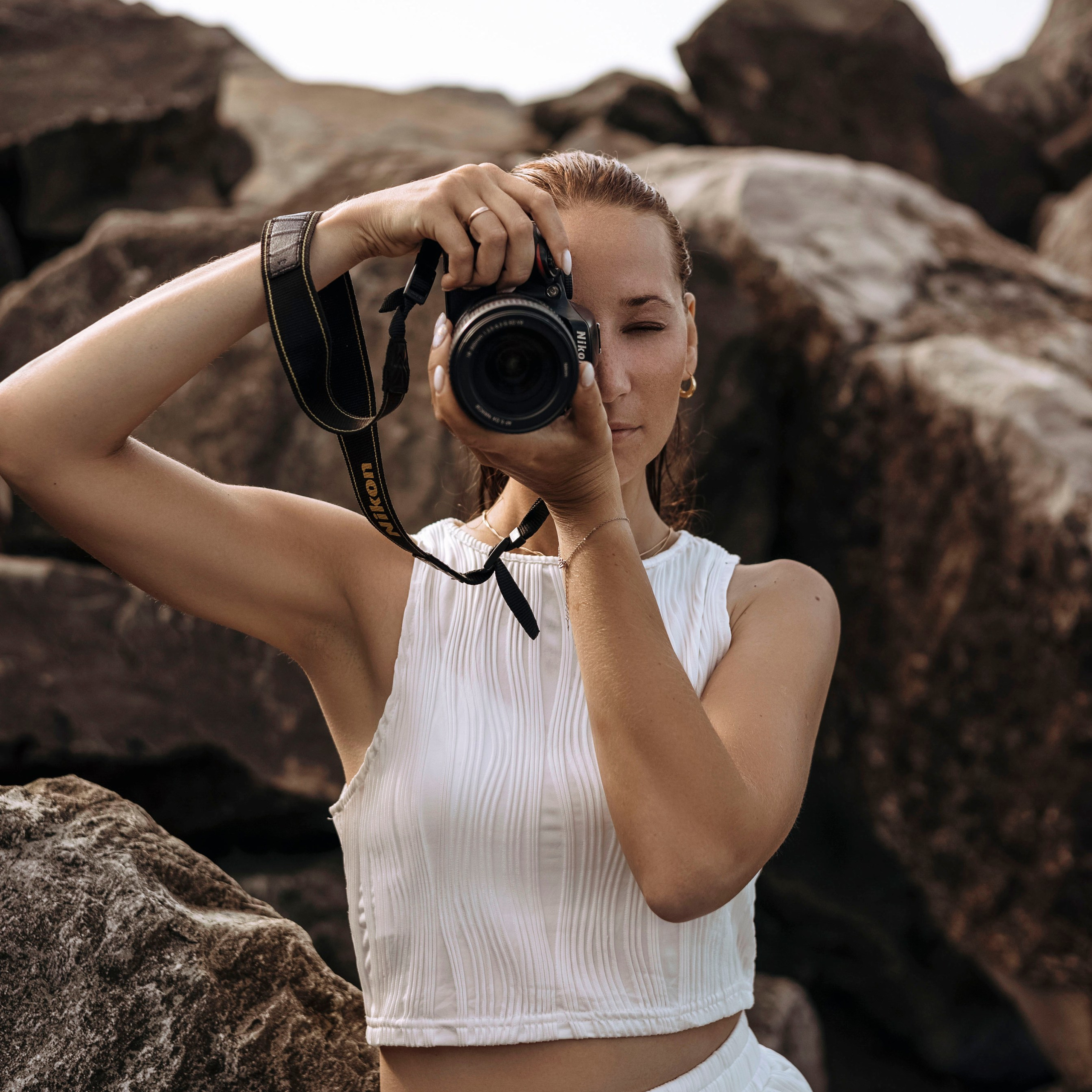 Контакты. Фотограф Елена Козырь