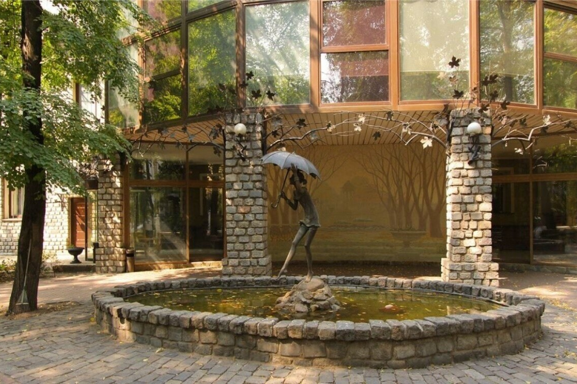 Секретные дворики Москвы. Фото Радости. Свадебный и семейный фотограф в Москве Юлия Самойлова