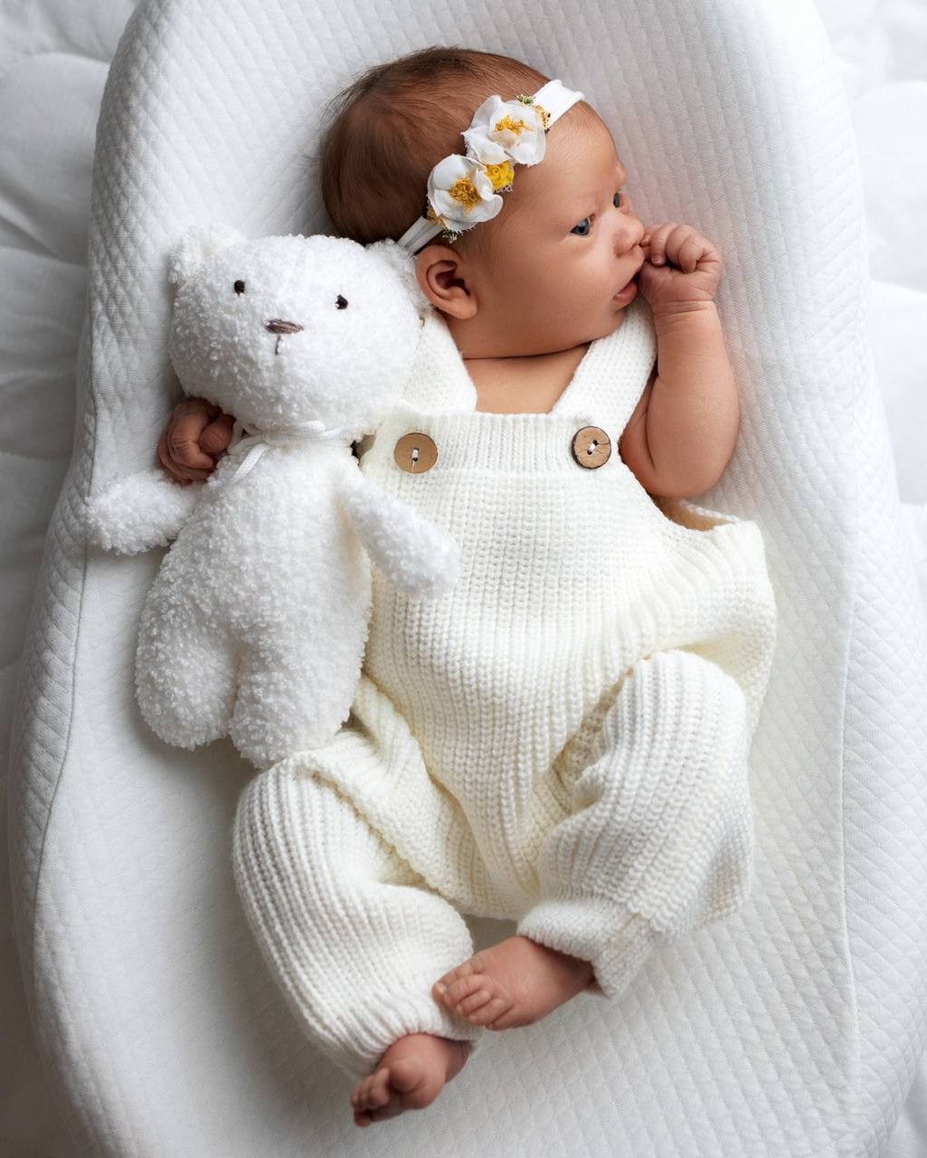 спящий младенец