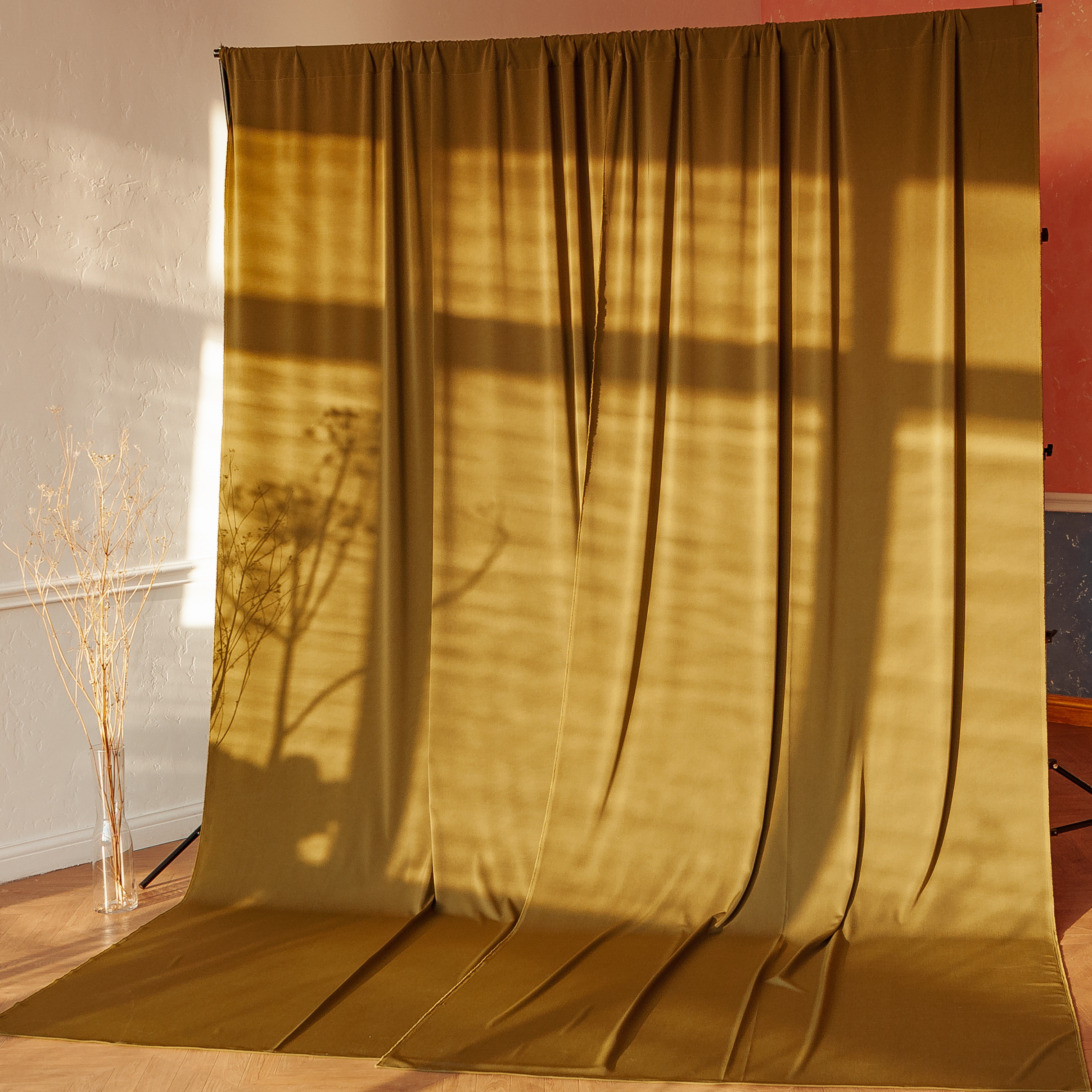 Оборудование и фоны. Tick Studio