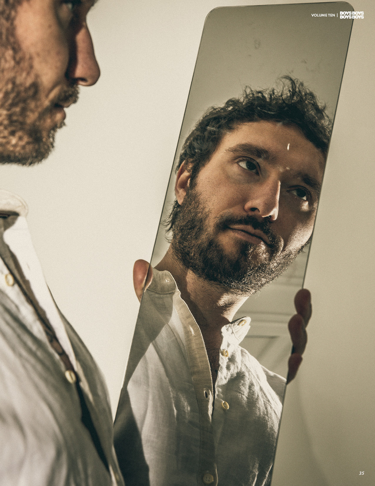 MOB Magazine. апрель 2022. Визуальный художник Лиана Даренская, Москва