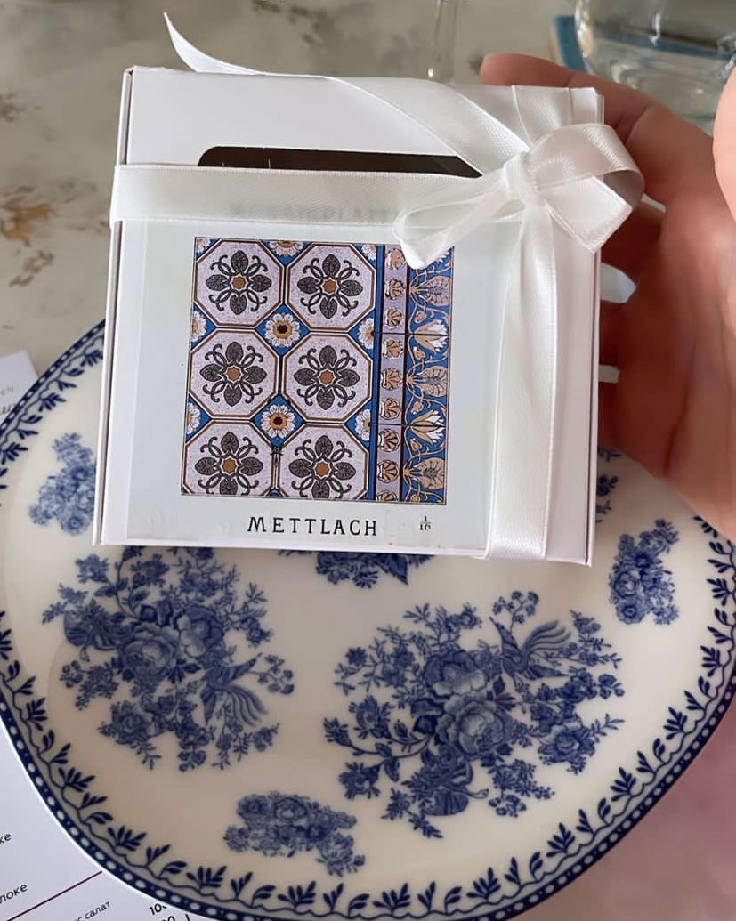 Форма для печенья № 3. Метлахская плитка парадных Санкт-Петербурга