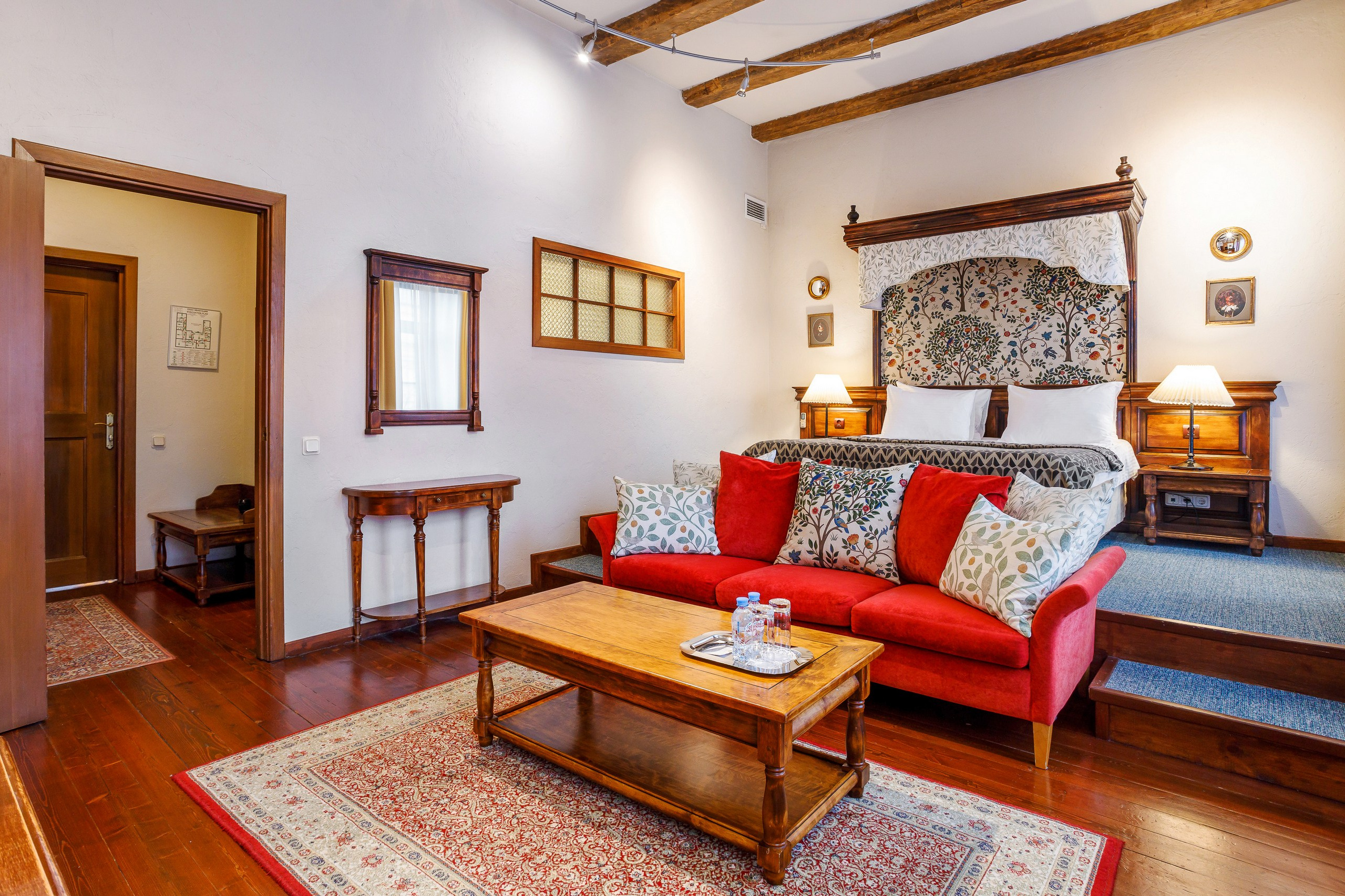 стоимость интерьерной съемки гостиниц, отелей, номеров в Санкт-Петербурге и Ленинградской области