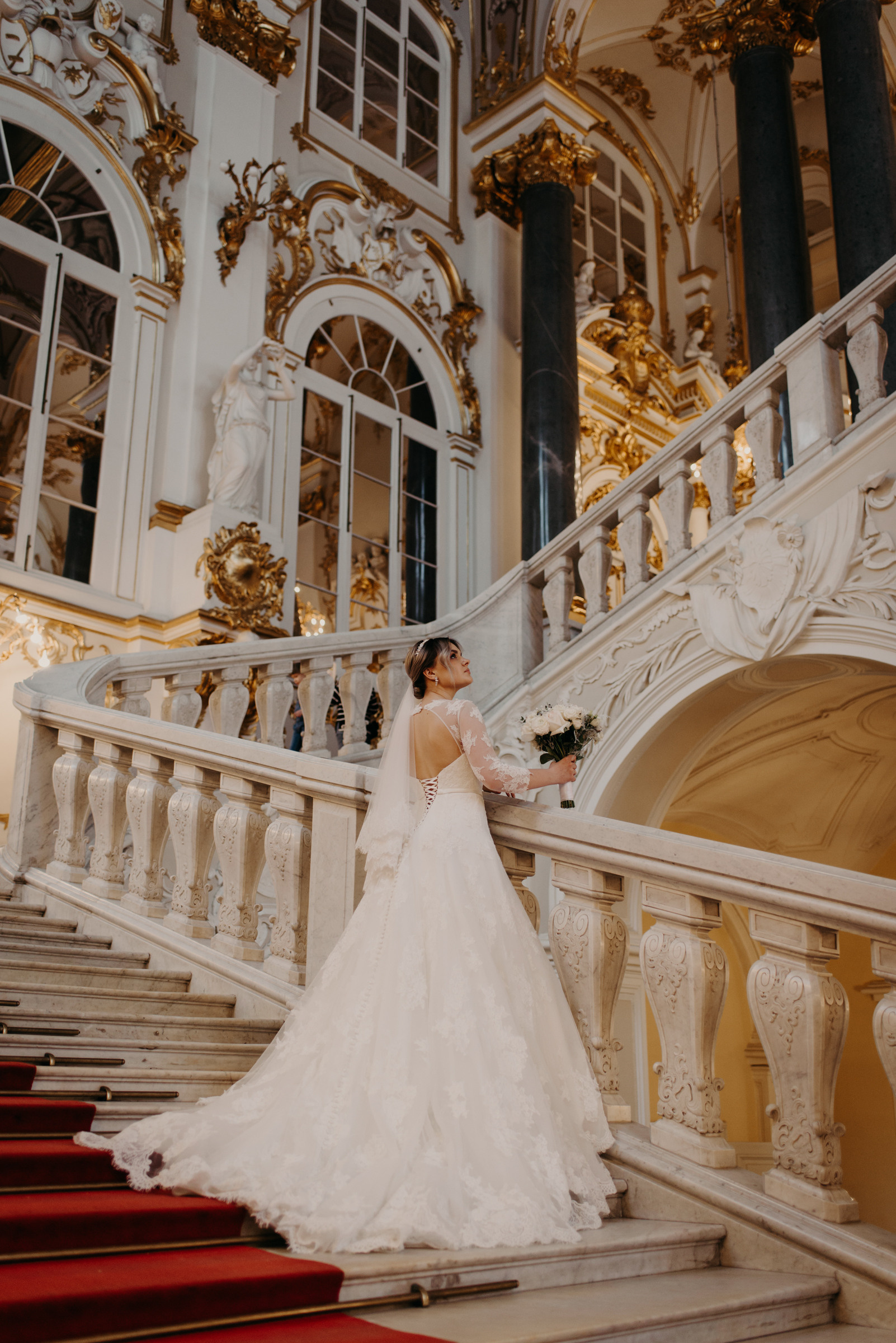 свадебная фотосессия в Эрмитаже