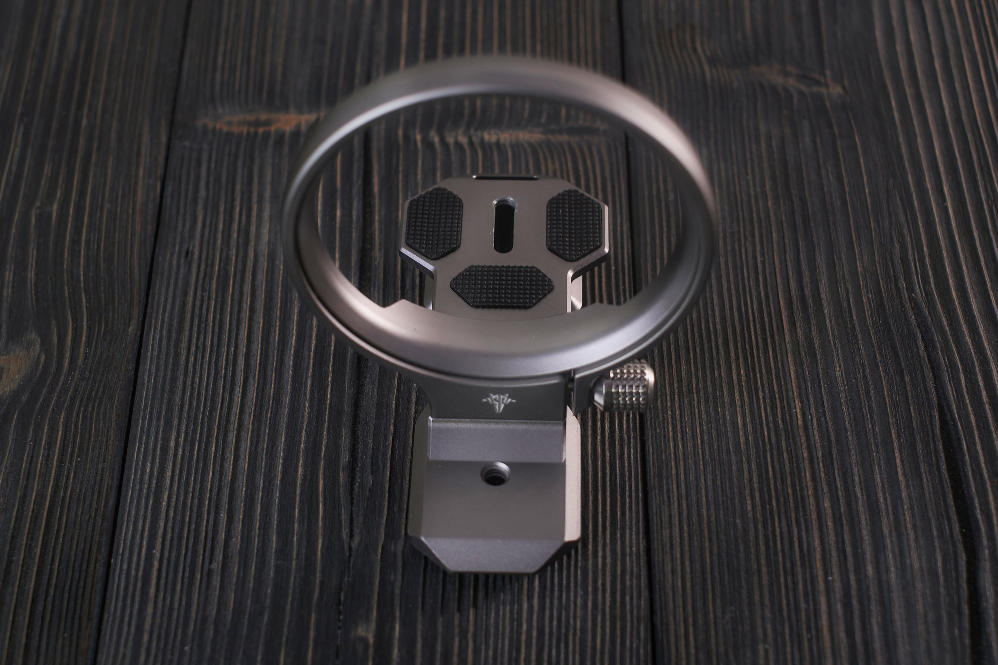 Кольцевое штативное крепеление как замена L-pate. Фотограф Константин Шамин