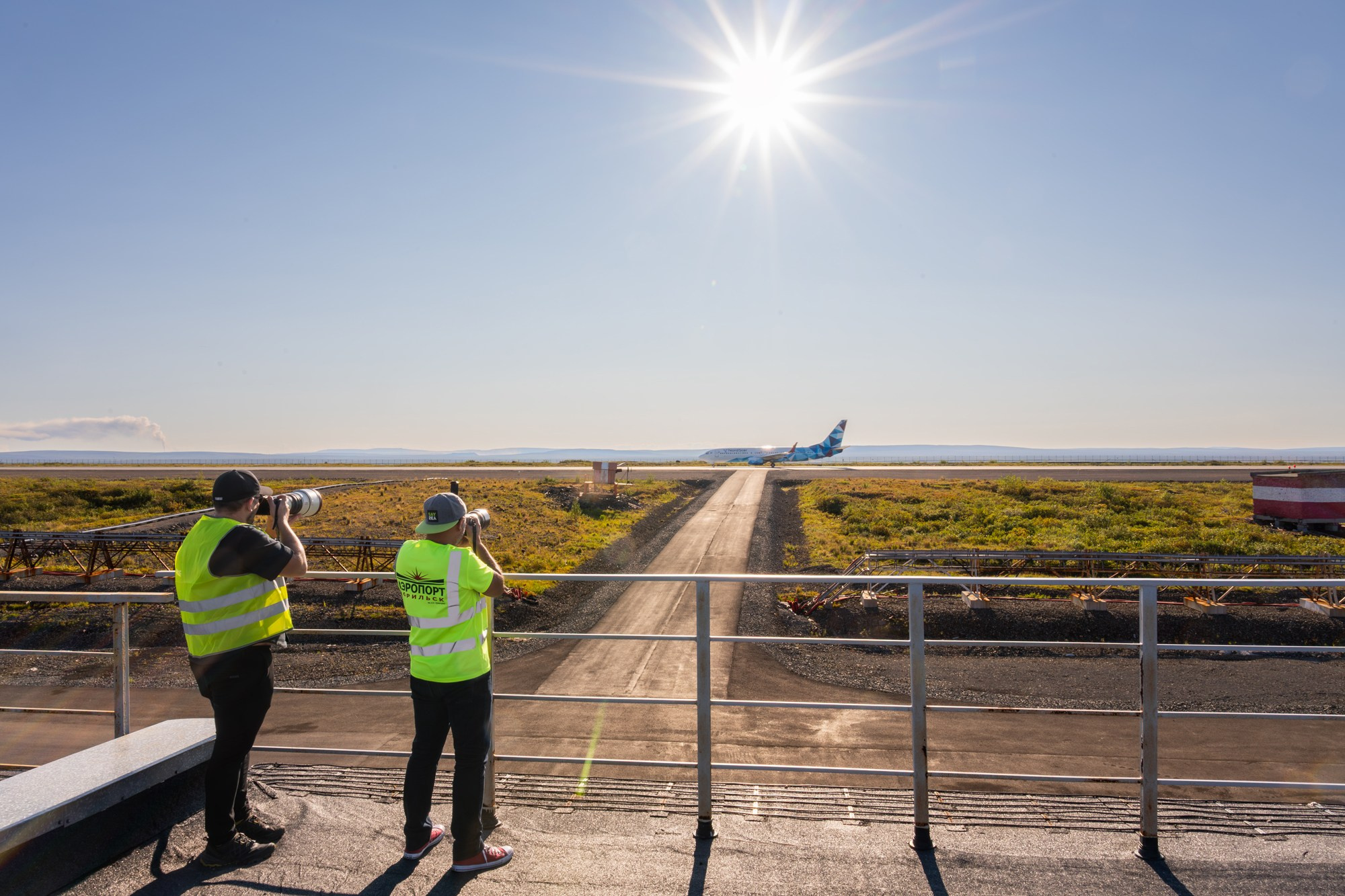 Споттинг или фотосъемка самолетов на одном из самых северных аэропортов России в г. Норильск 