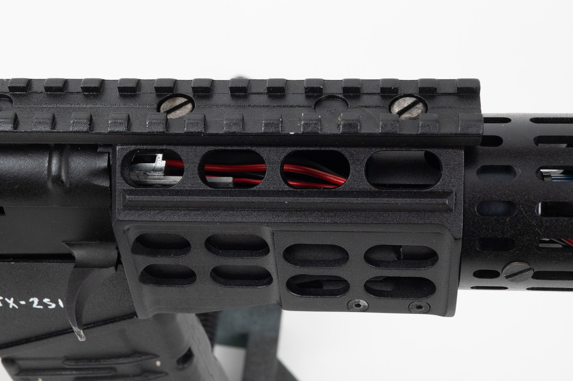 Страйкбольный АС ВАЛ в тюнинге на заказ. Страйкбольная мастерская Бигич Воркшоп