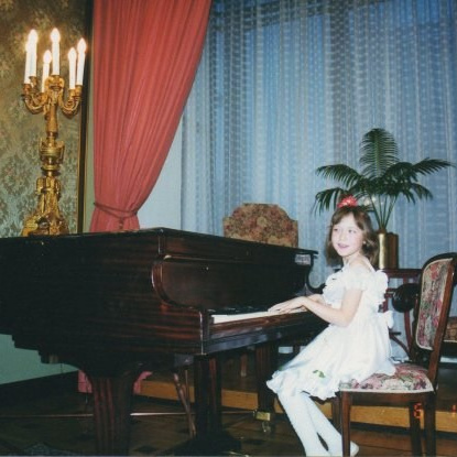 Обо мне. Художник Малышева Марина. Мира (жы!) и Наваждения