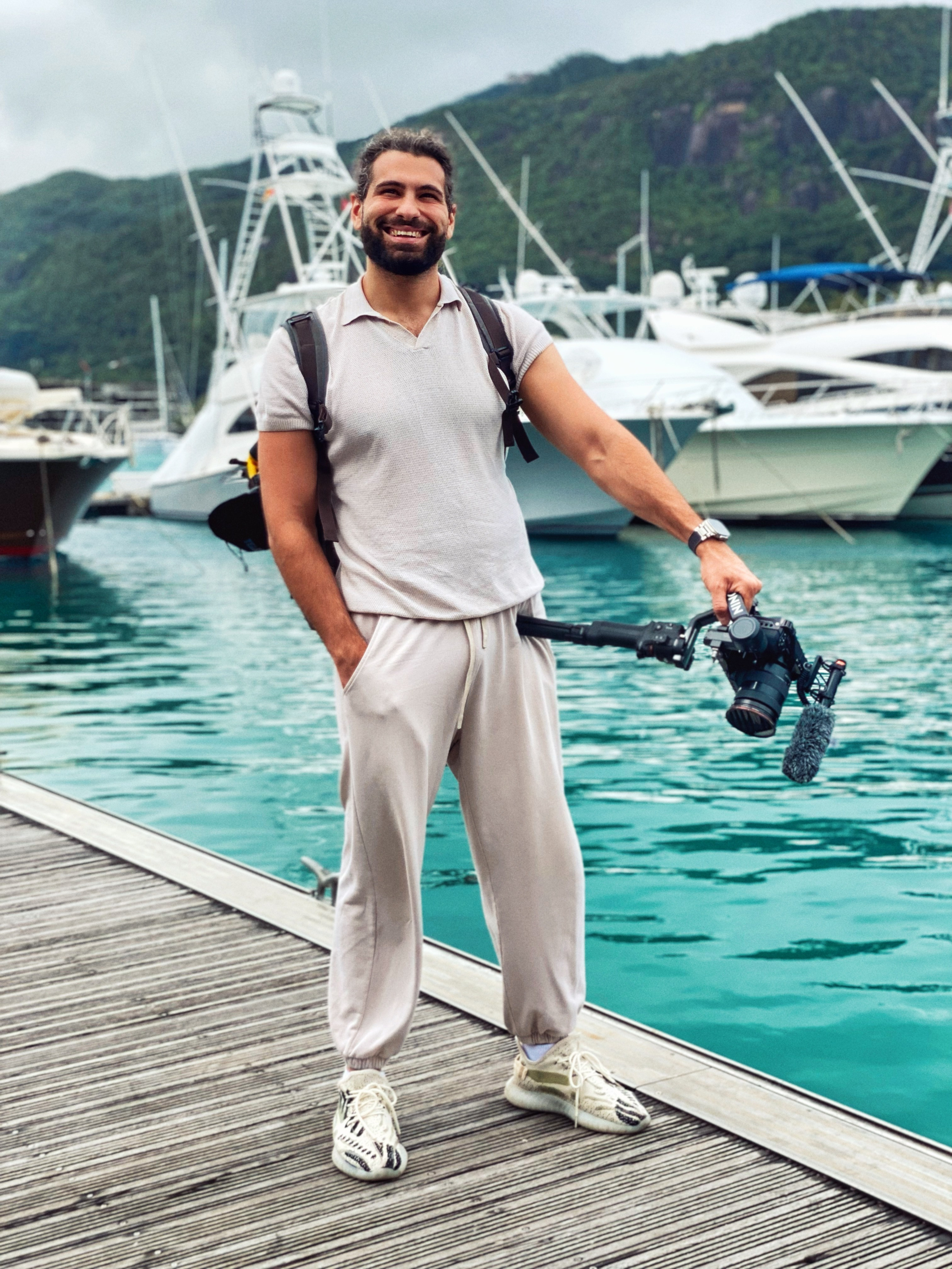 Обо мне. Видеограф Тамаз Цикаришвили