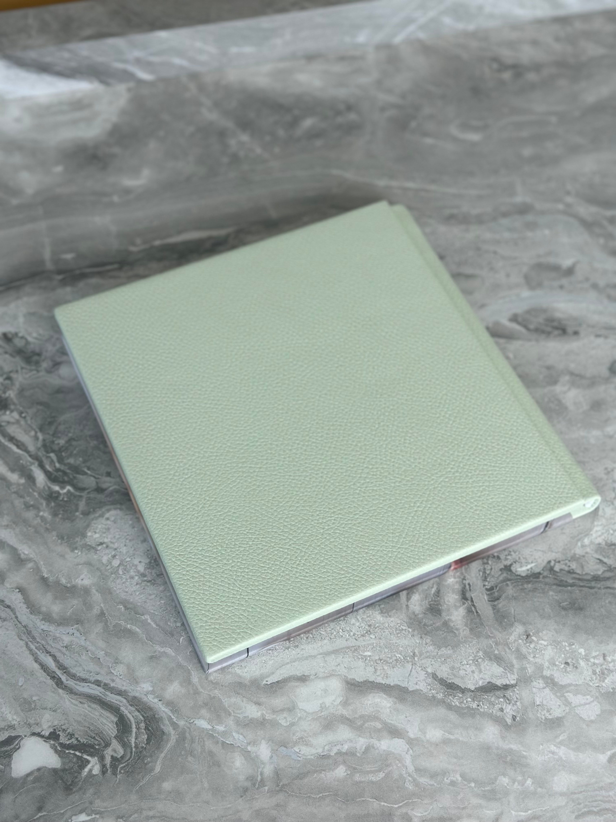 Фотокниги. Фотограф новорожденных во Владивостоке Ромашко Виктория