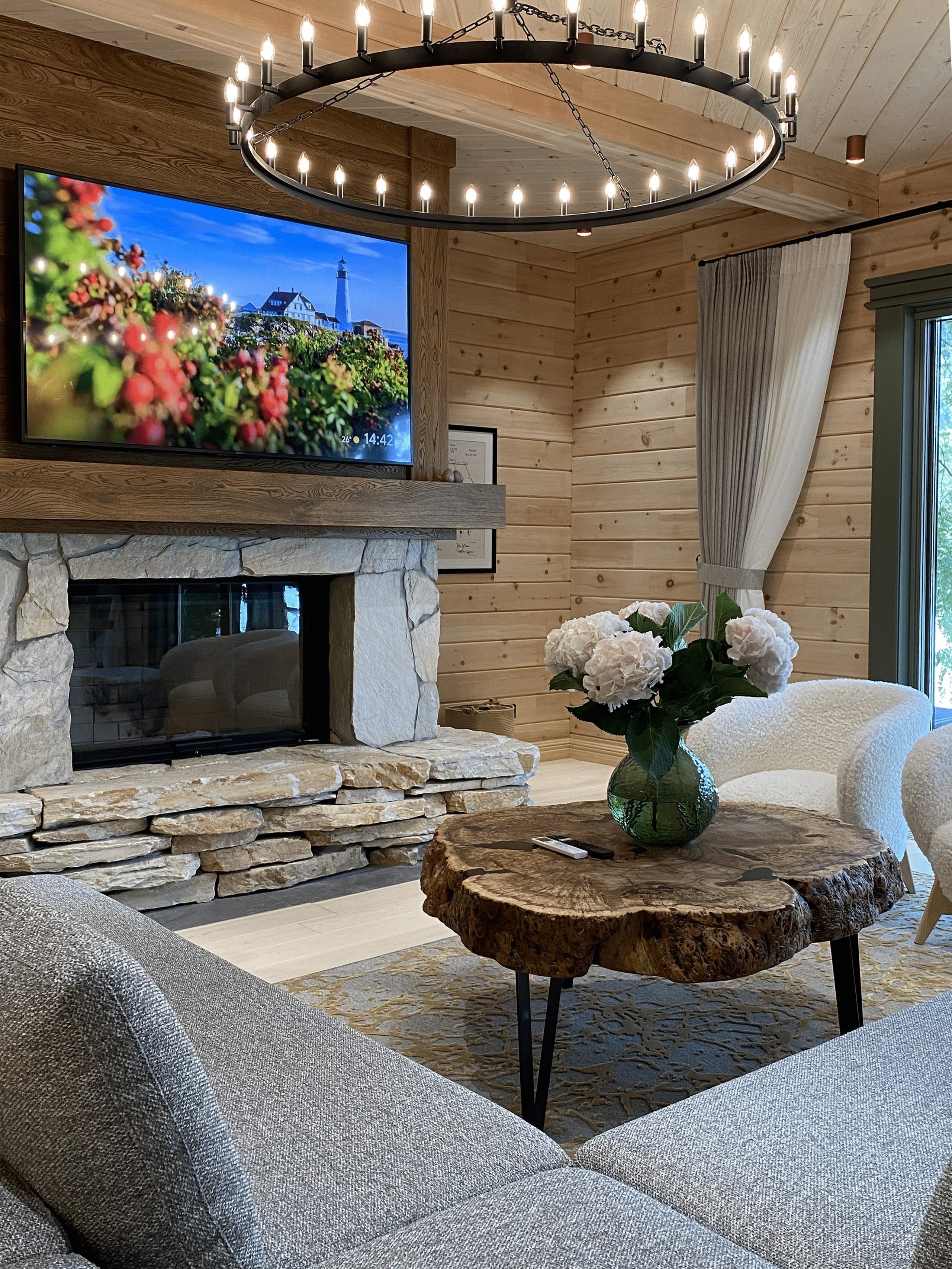 GRAND CHALET RIVER / коттедж на территории отеля Grand Chalet Altay, 405 м². Rezells Architects — студия дизайна жилых и коммерческих интерьеров