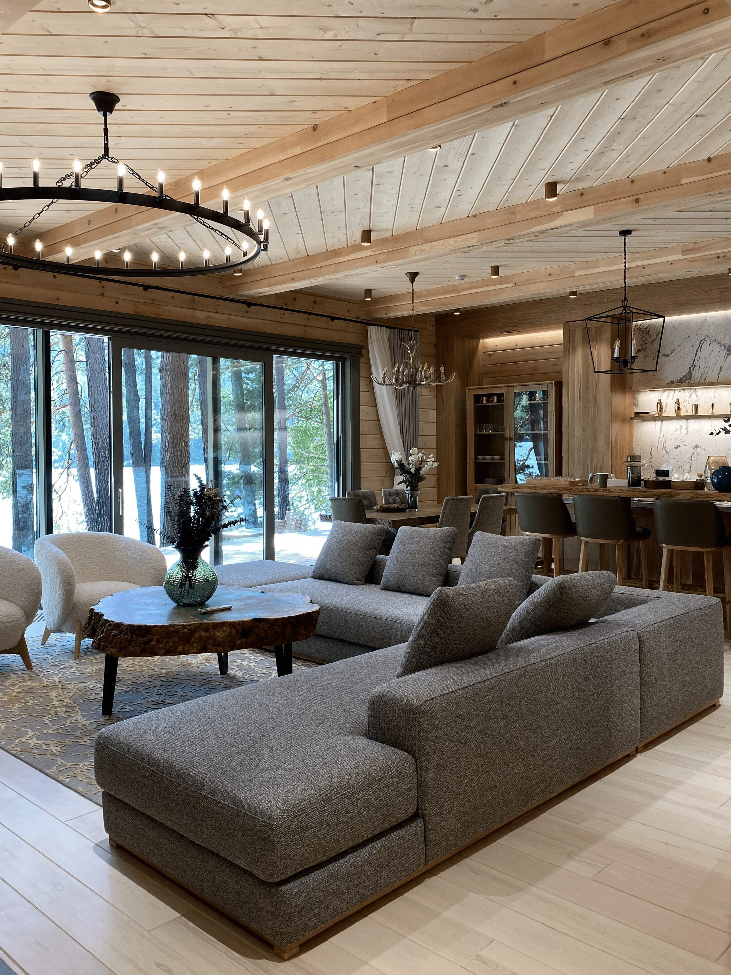 GRAND CHALET RIVER / коттедж на территории отеля Grand Chalet Altay, 405 м². Rezells Architects — студия дизайна жилых и коммерческих интерьеров