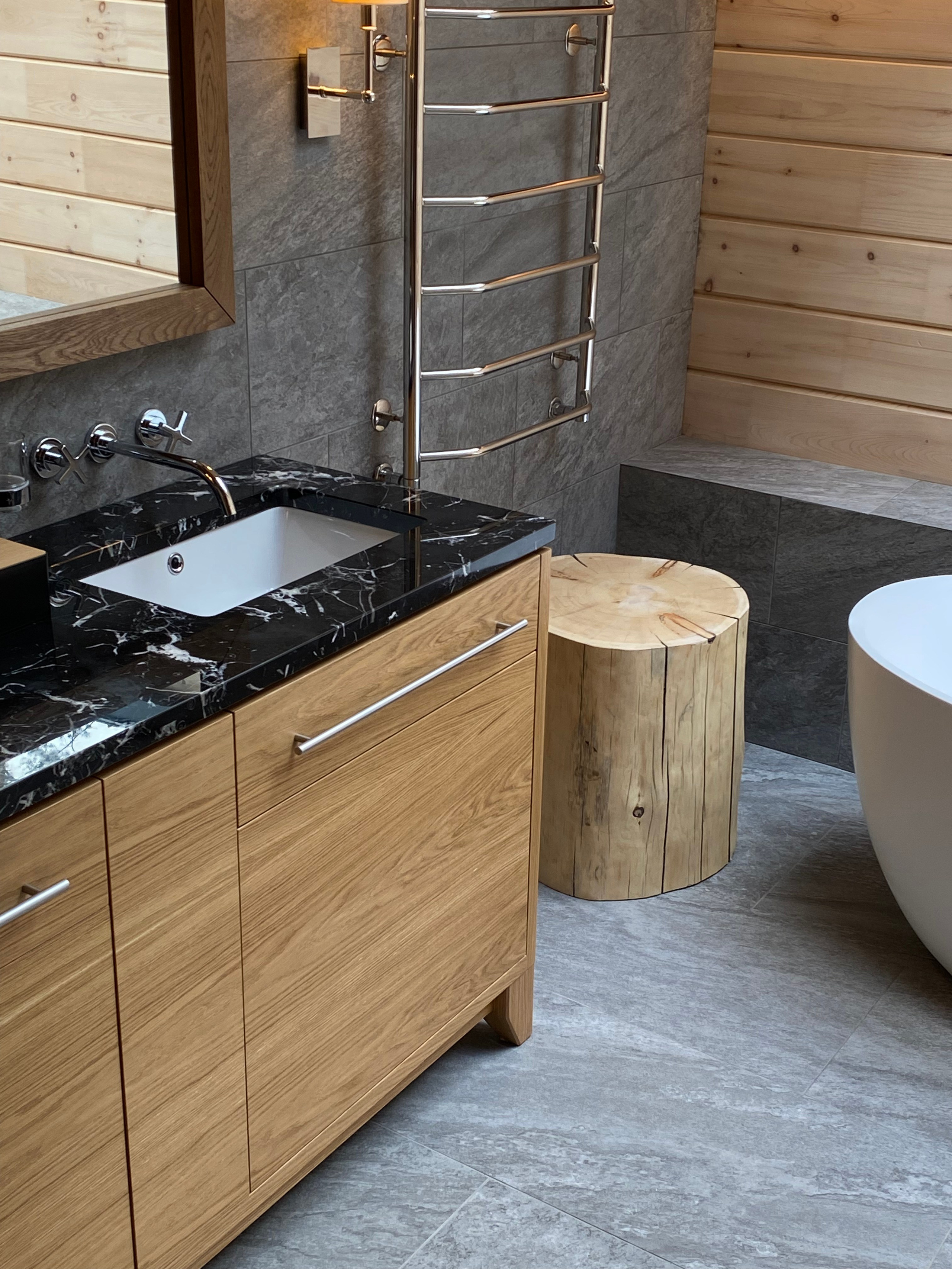 GRAND CHALET RIVER / коттедж на территории отеля Grand Chalet Altay, 405 м². Rezells Architects — студия дизайна жилых и коммерческих интерьеров