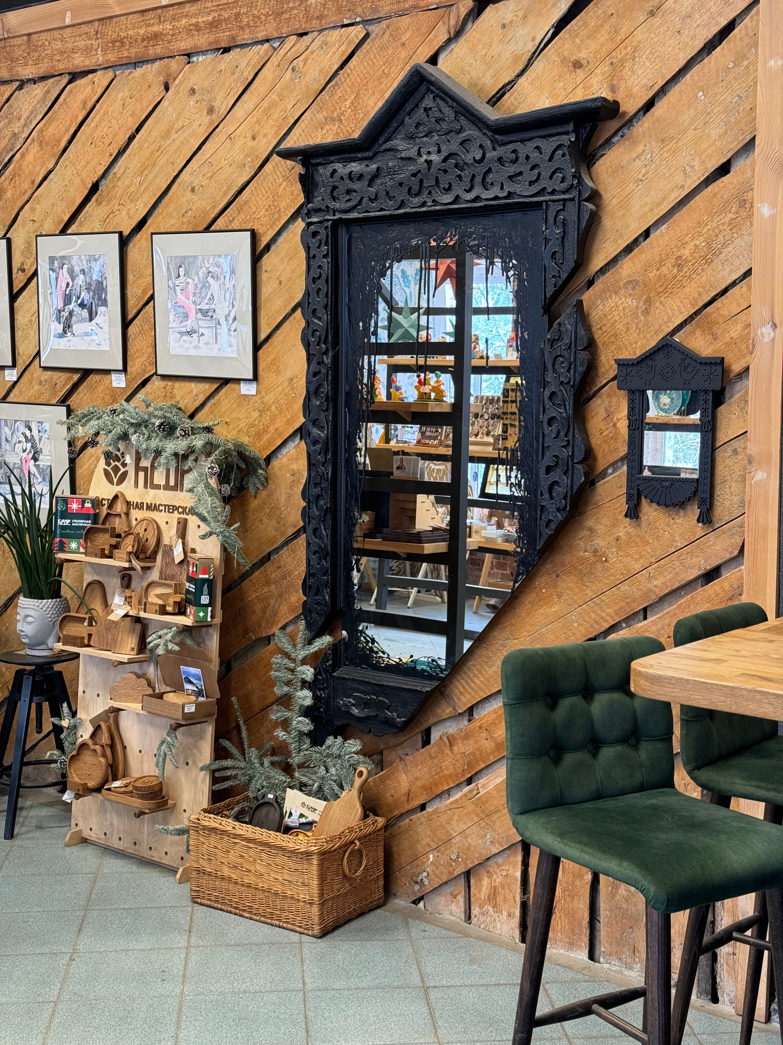 Трикотажка Place: арт-пространство в Сергиевом Посаде. Проект «Фотокладовка»: блог уличной фотографии в формате street photo