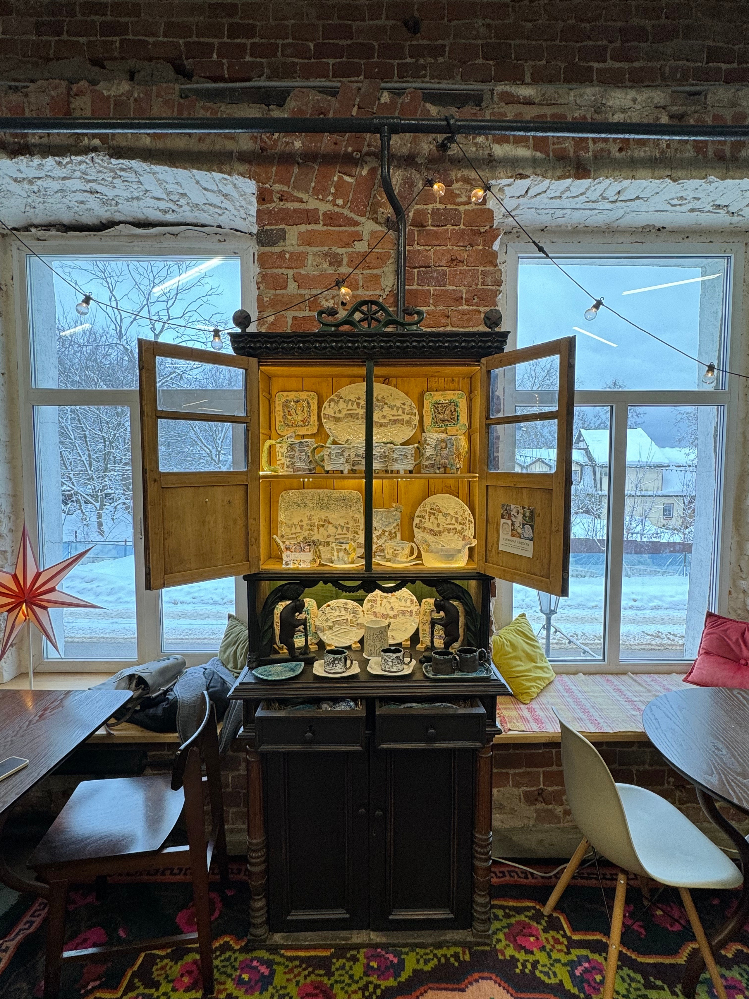 Трикотажка Place: арт-пространство в Сергиевом Посаде. Проект «Фотокладовка»: блог уличной фотографии в формате street photo