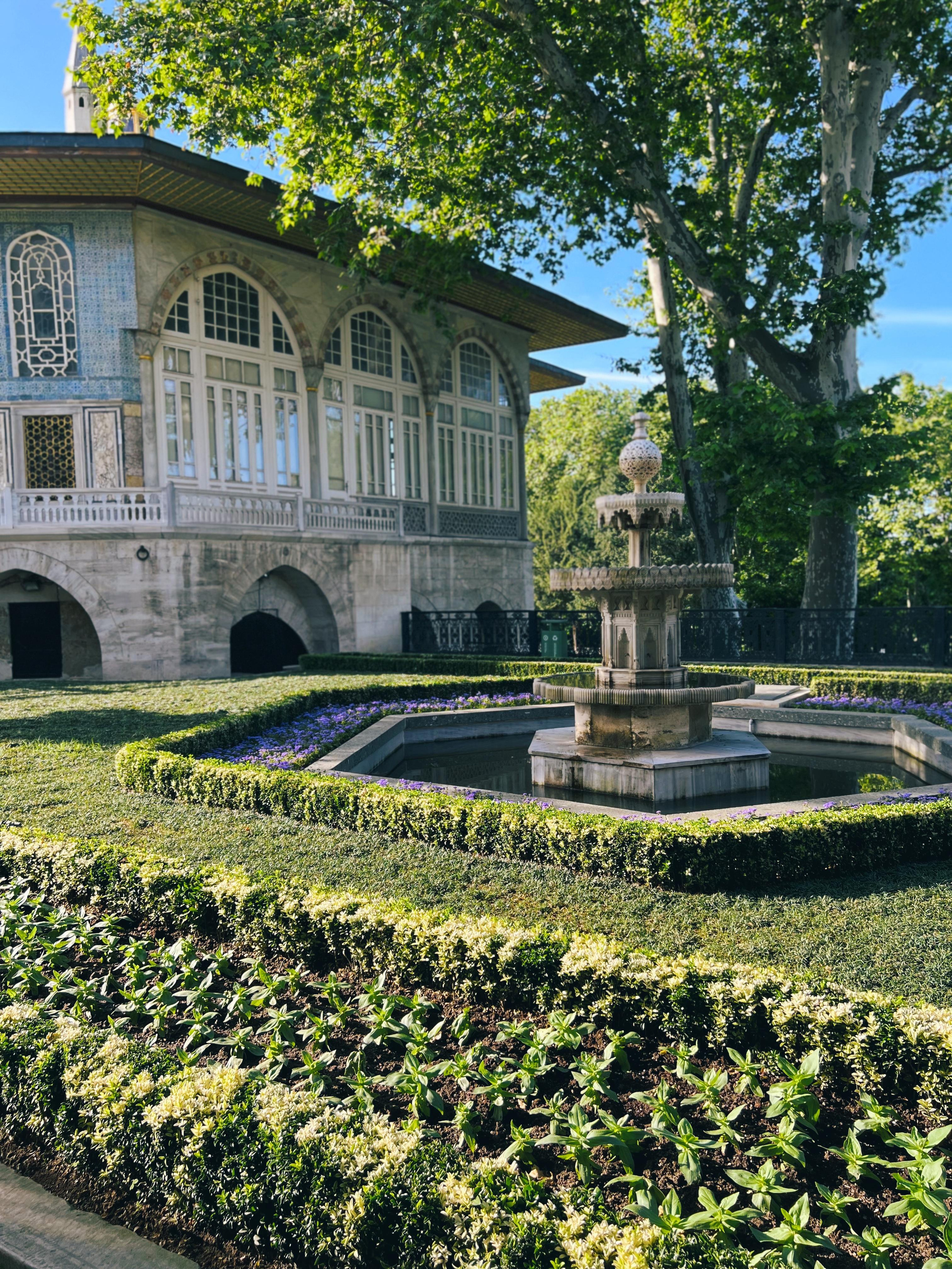 Дворец Топханы, Стамбул