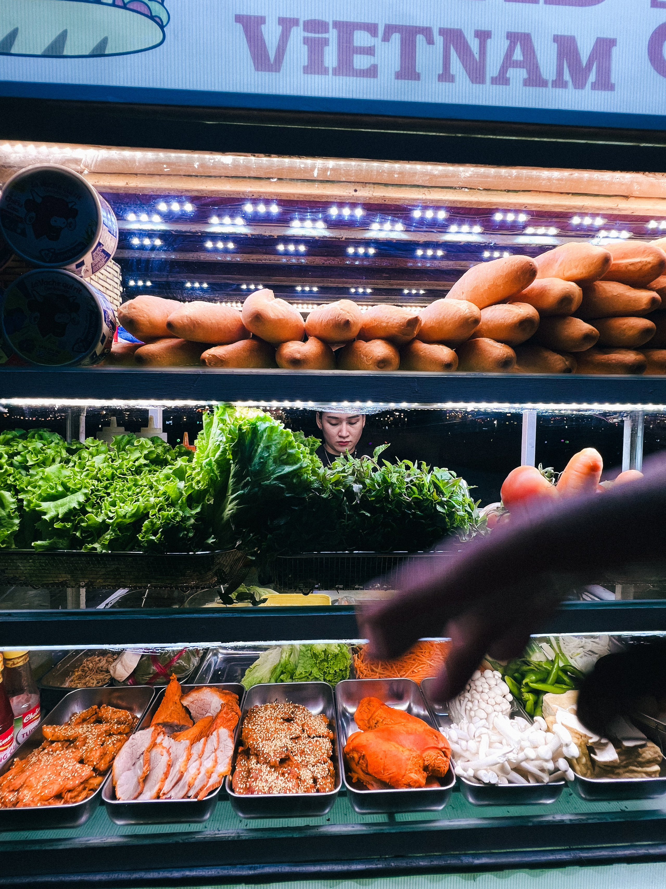 Уличная еда Вьетнама умеет удивлять своими вкусами — Хойан