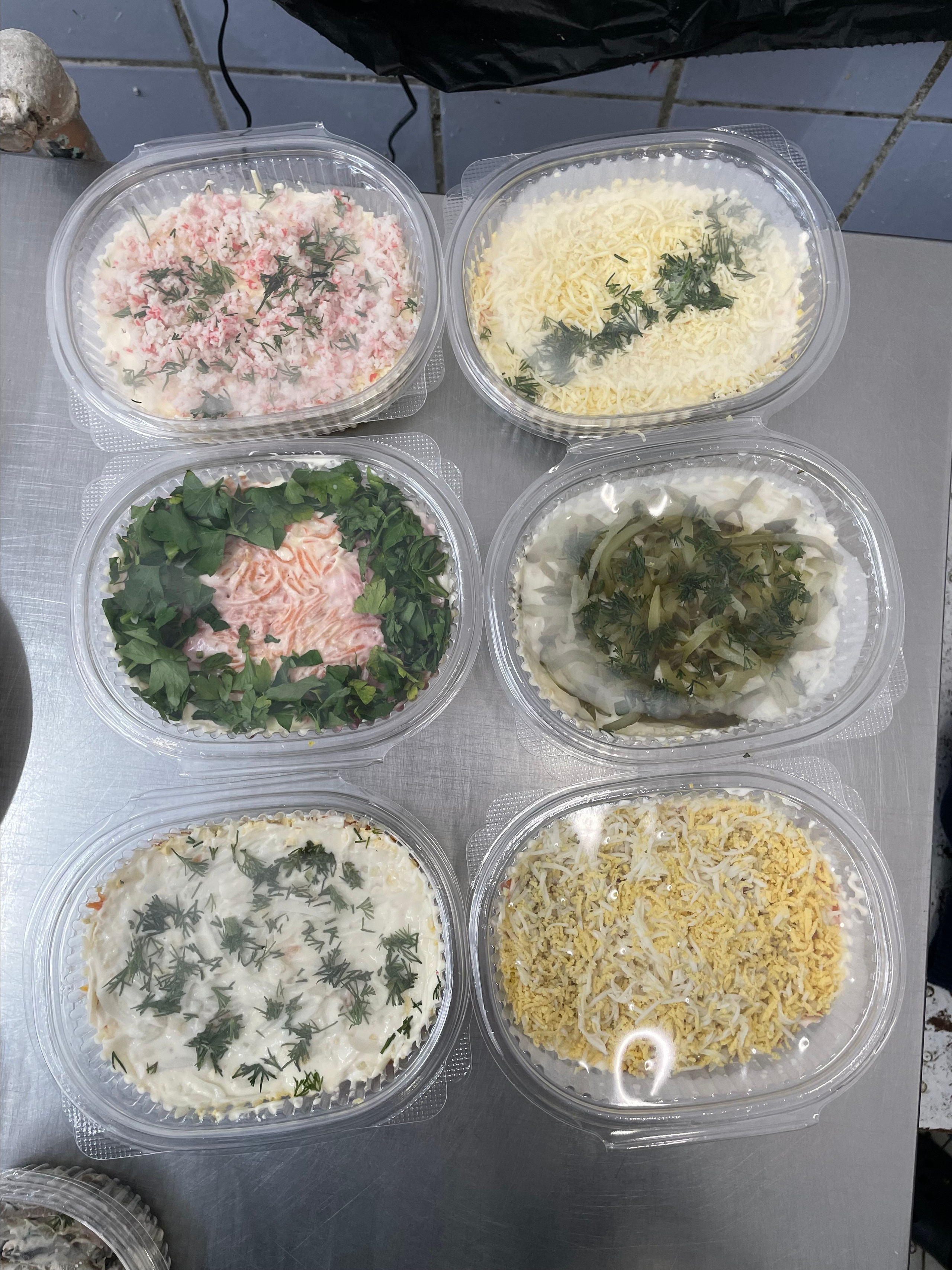 Афина супермаркет — съемка каталога готовых салатов и мясных полуфабрикатов. Фудфотограф, фудстилист и сет дизайнер в Москве Алена Синицына