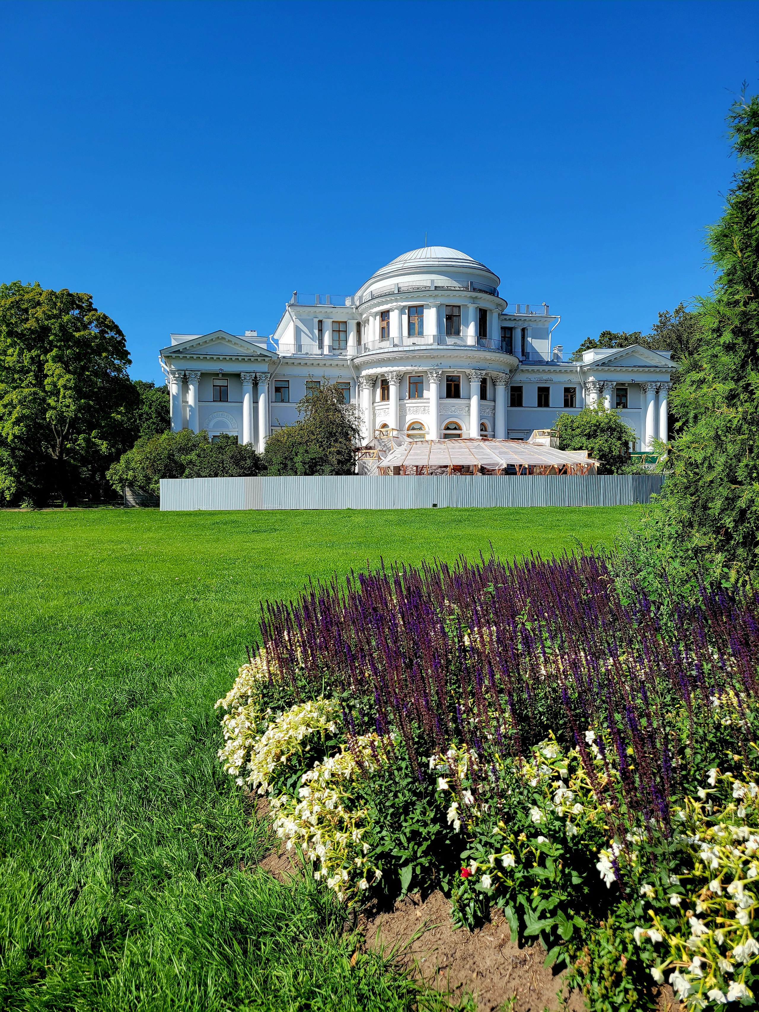 Россия. Санкт-Петербург. Walk & Fly with Batay