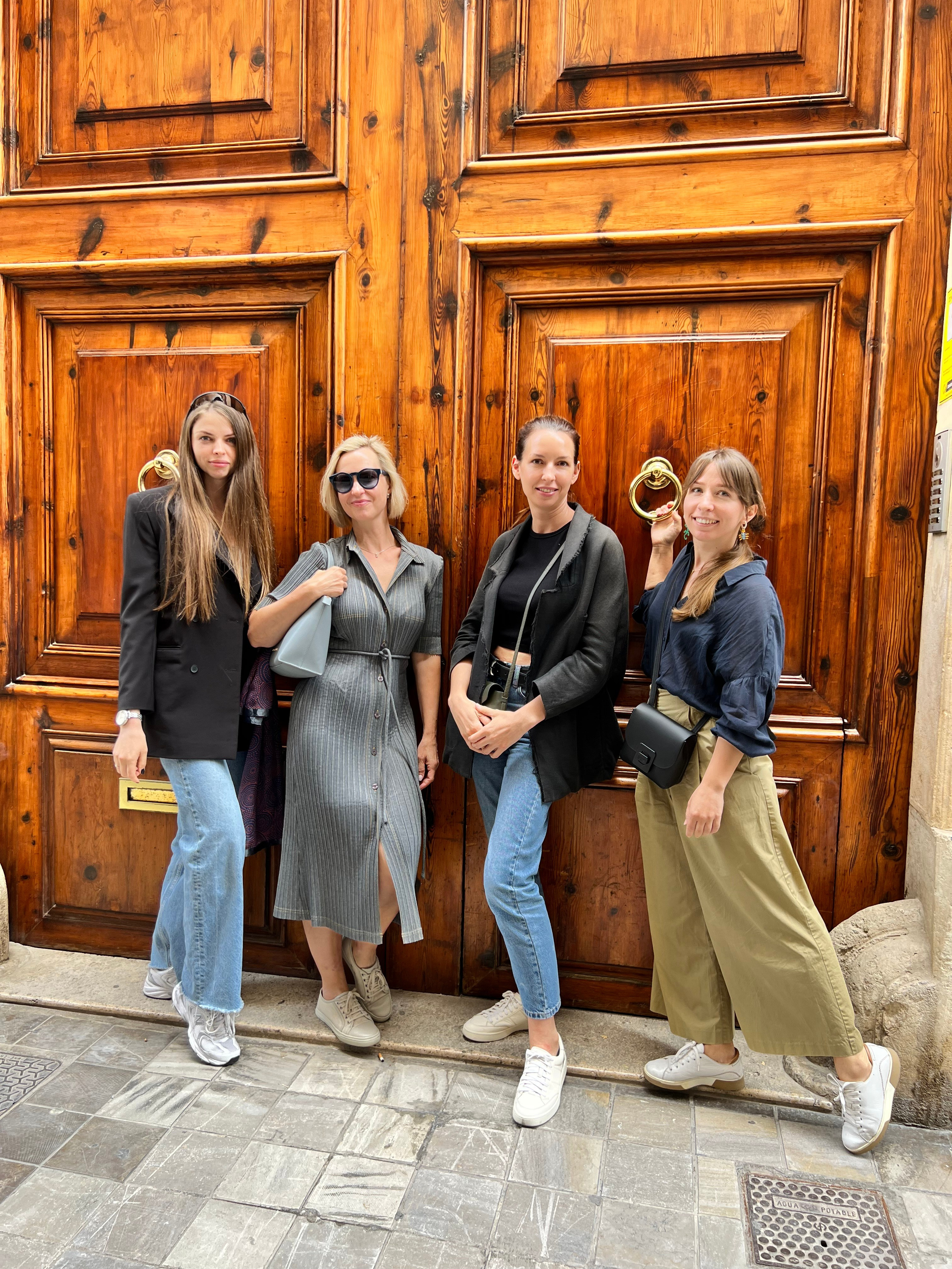 SHOPPING TOUR Валенсия, Мадрид, Барселона, Милан. Bantser Studio — Wedding photographer and planner in Valencia, Spain