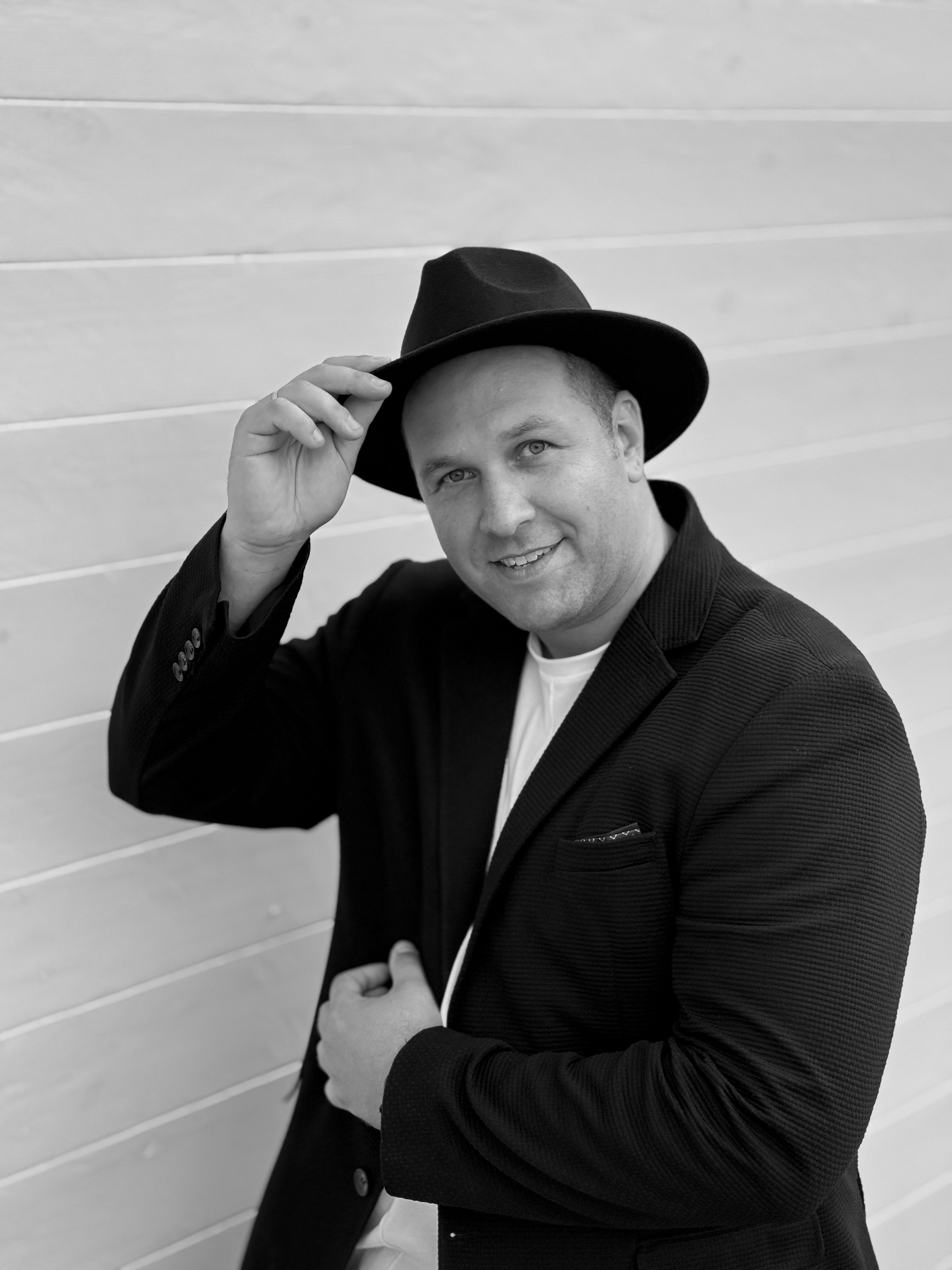 Контакты. Свадебный видеограф Москва Никита Сомов