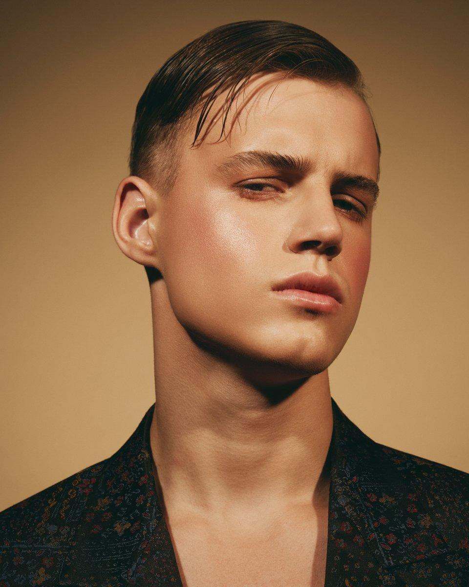 Mark. Материнское модельное агентство