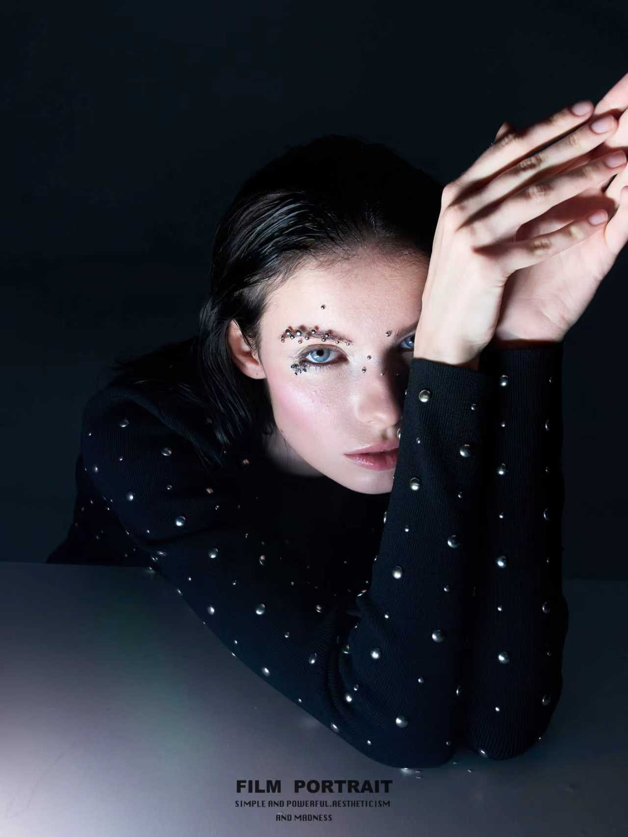 Isla. Материнское модельное агентство