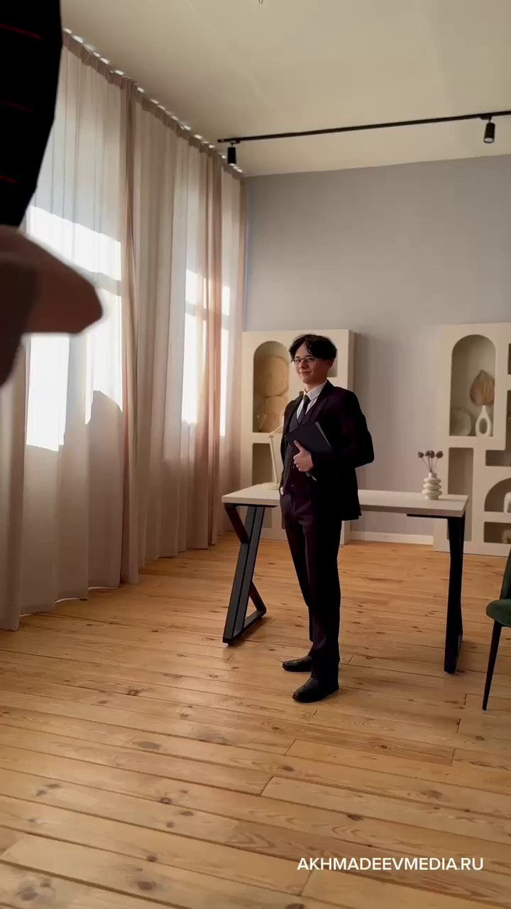 Выпускной альбом, последний звонок. Akhmadeevmedia.ru