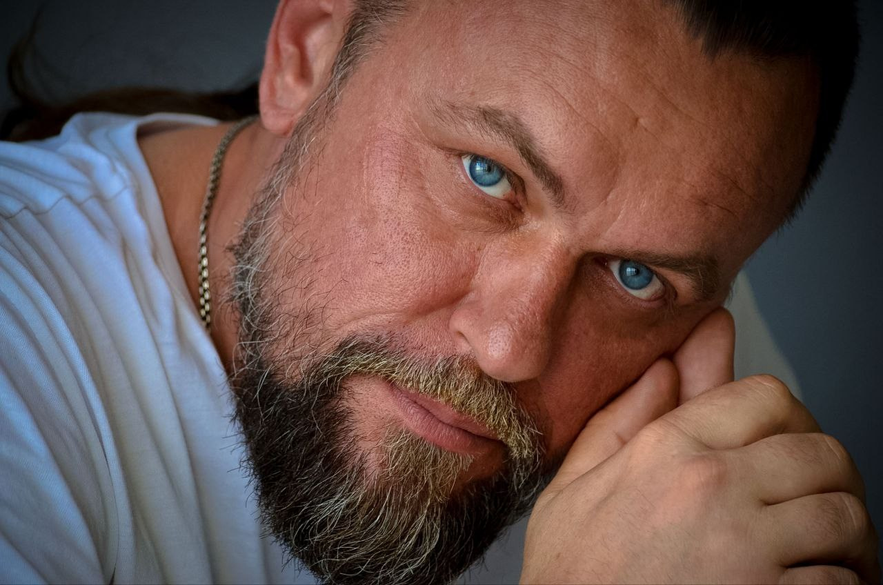 Павел Шупрут Артист