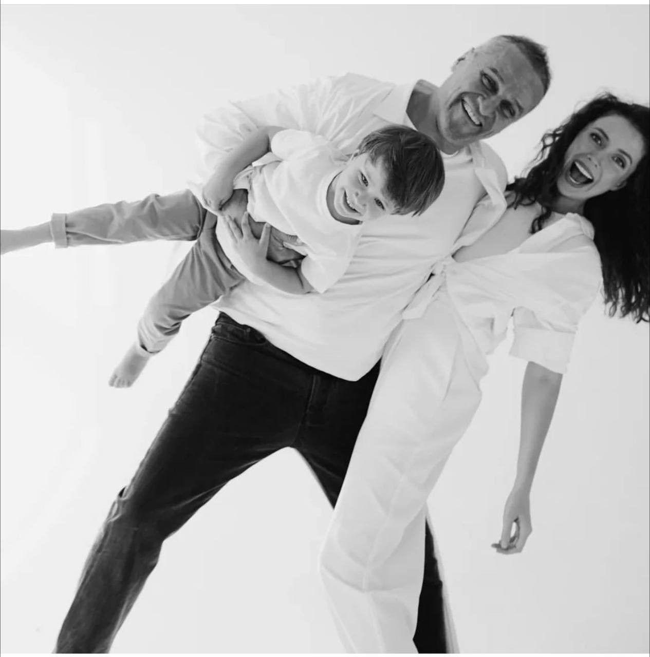 Референсы семейной фотосессии lifestyle. Креатор Ольга Яш