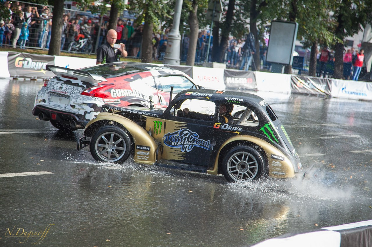 Nissan Nissmo Drive. Профессиональный фотограф Дугинов Николай | Екатеринбург