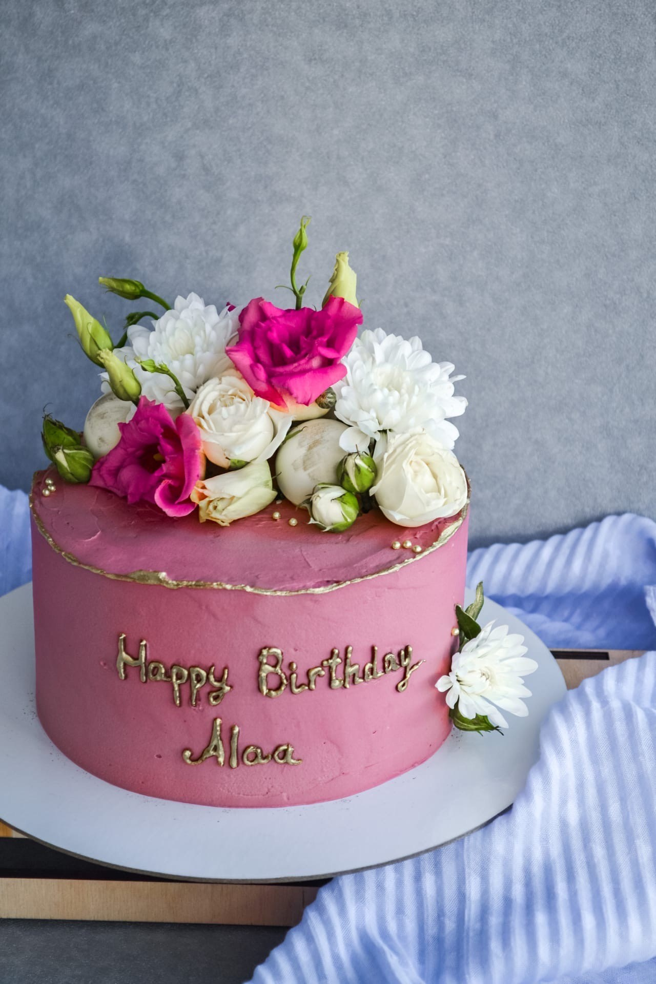 Торты на праздники. Семейная кондитерская. Торты и десерты на заказ в Москве и области