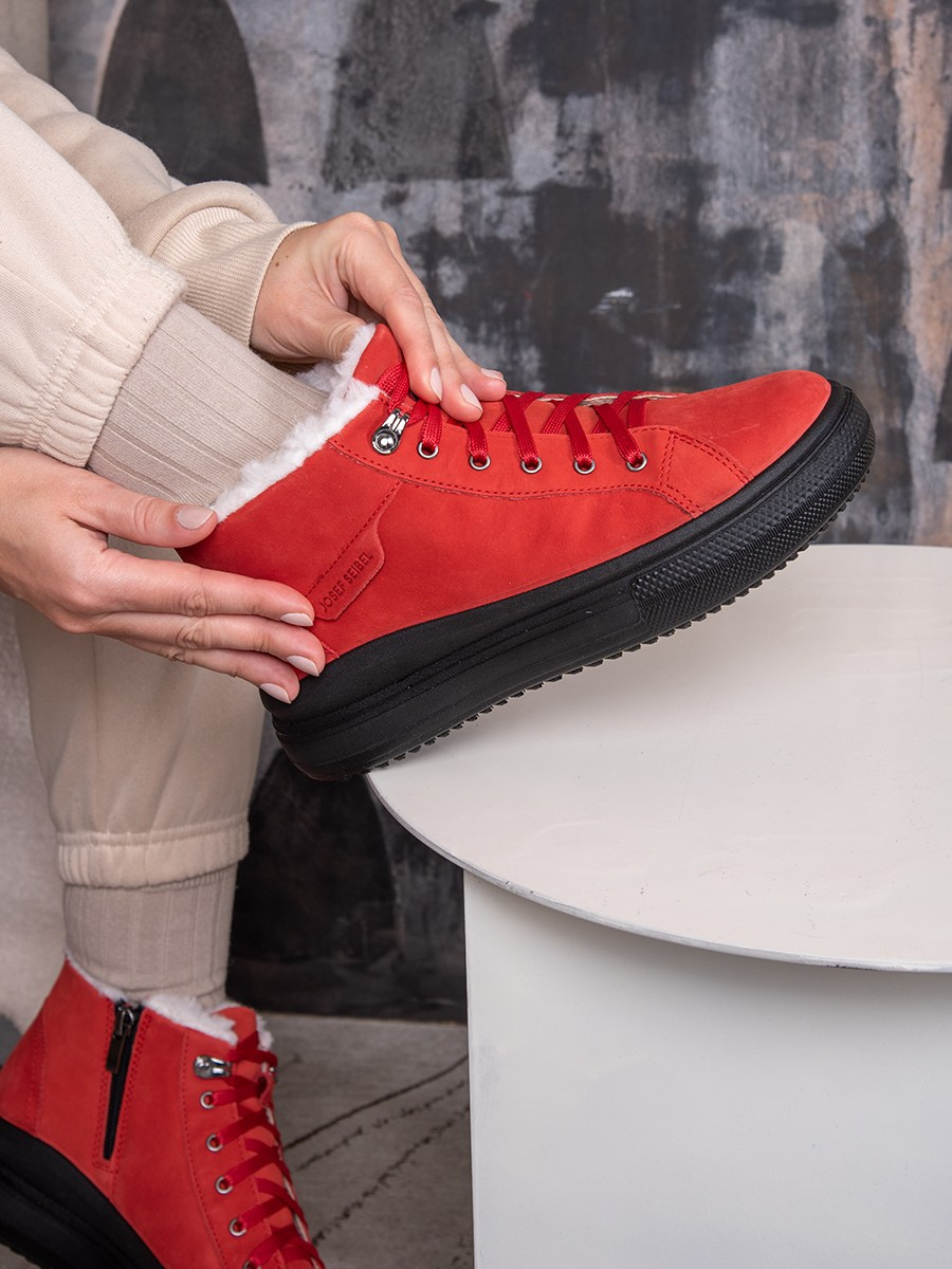 Обувь на модели. Фотограф Юлия Зимина