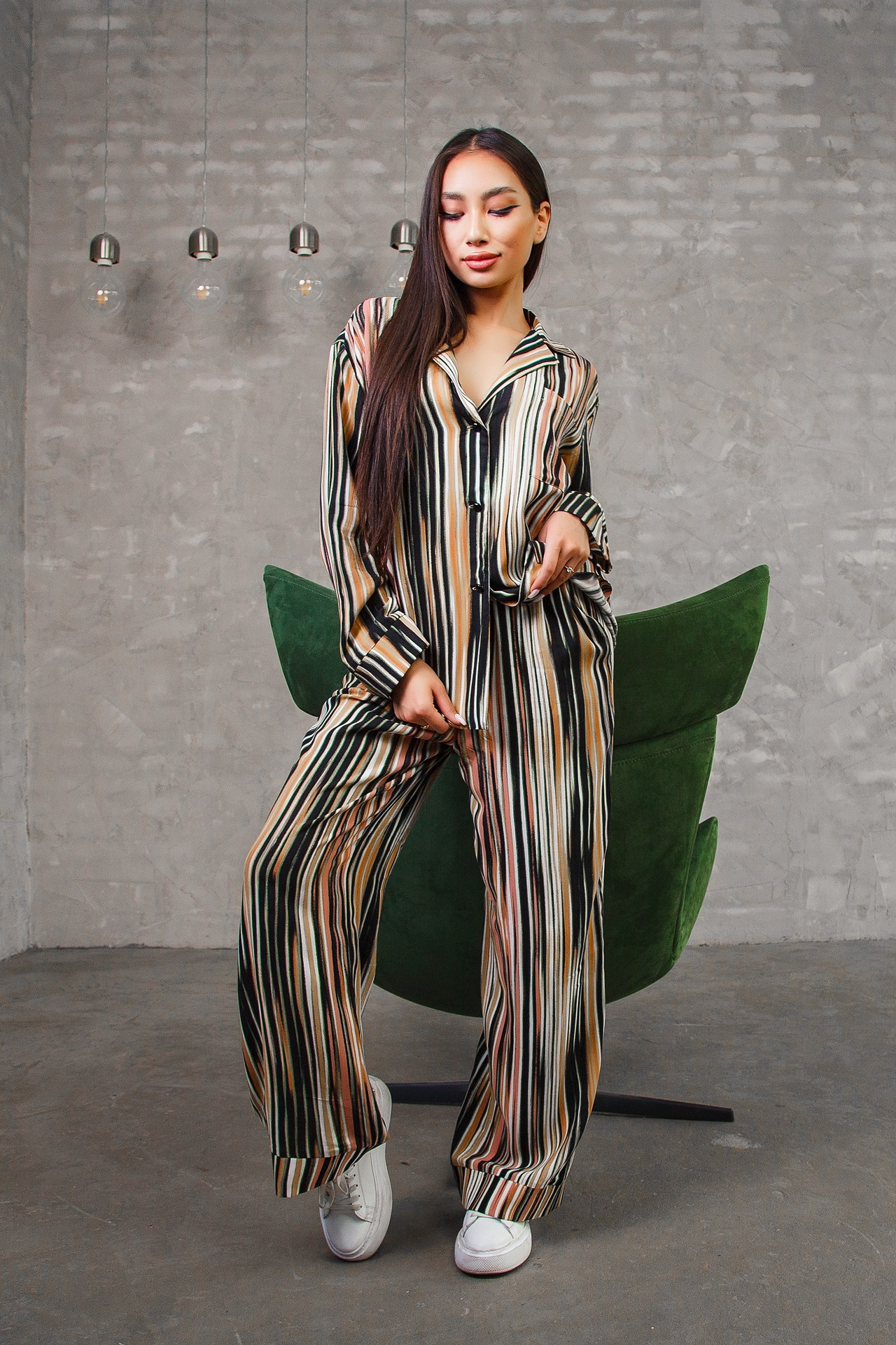 Реклама женской одежды. Натан Супервайзер по Продакшену